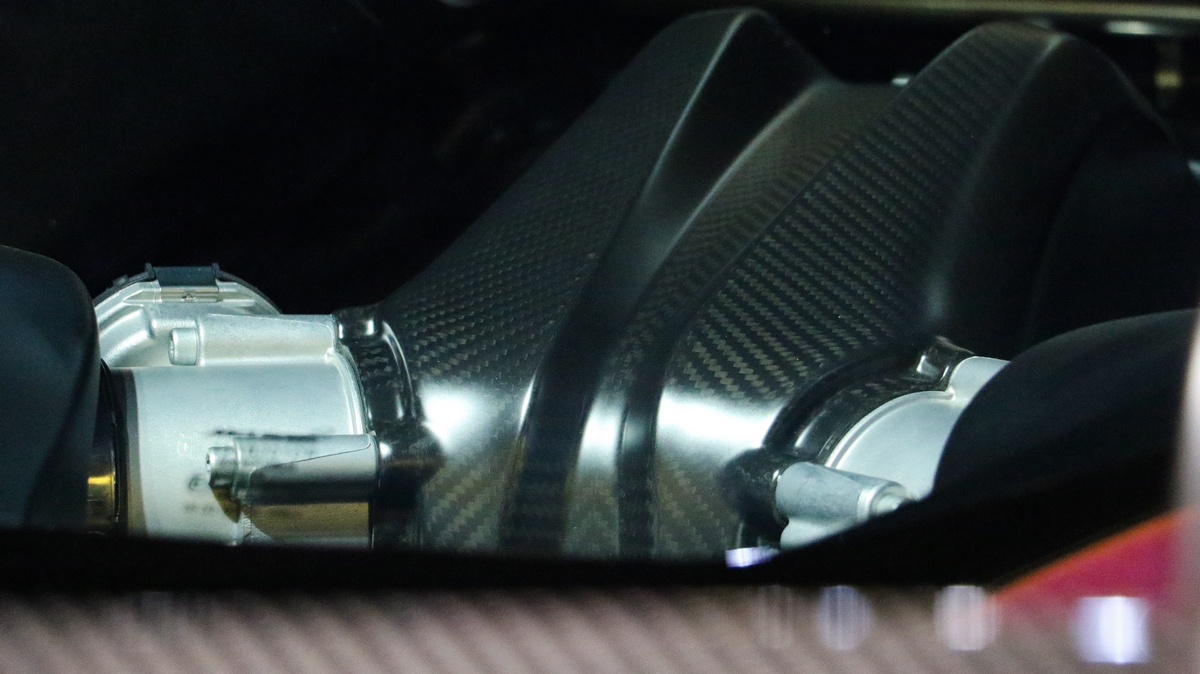 This McLaren Senna Has A Paint Scheme Unlike Any Other