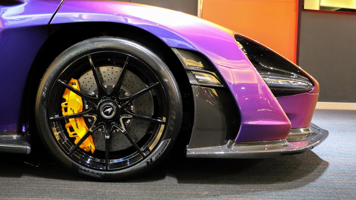 This McLaren Senna Has A Paint Scheme Unlike Any Other