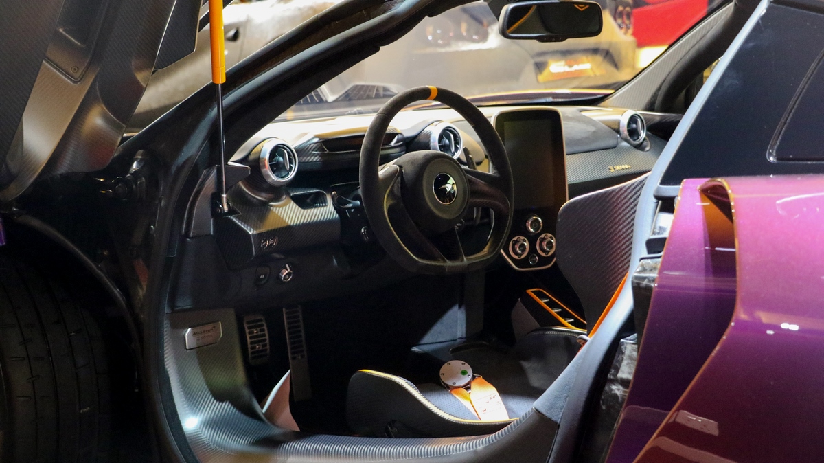 This McLaren Senna Has A Paint Scheme Unlike Any Other