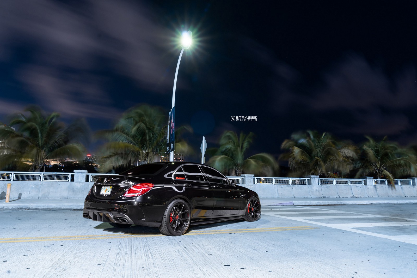 Mercedes-AMG C63 S Ready To Bite Your Face Off With Carbon-Look Wheels