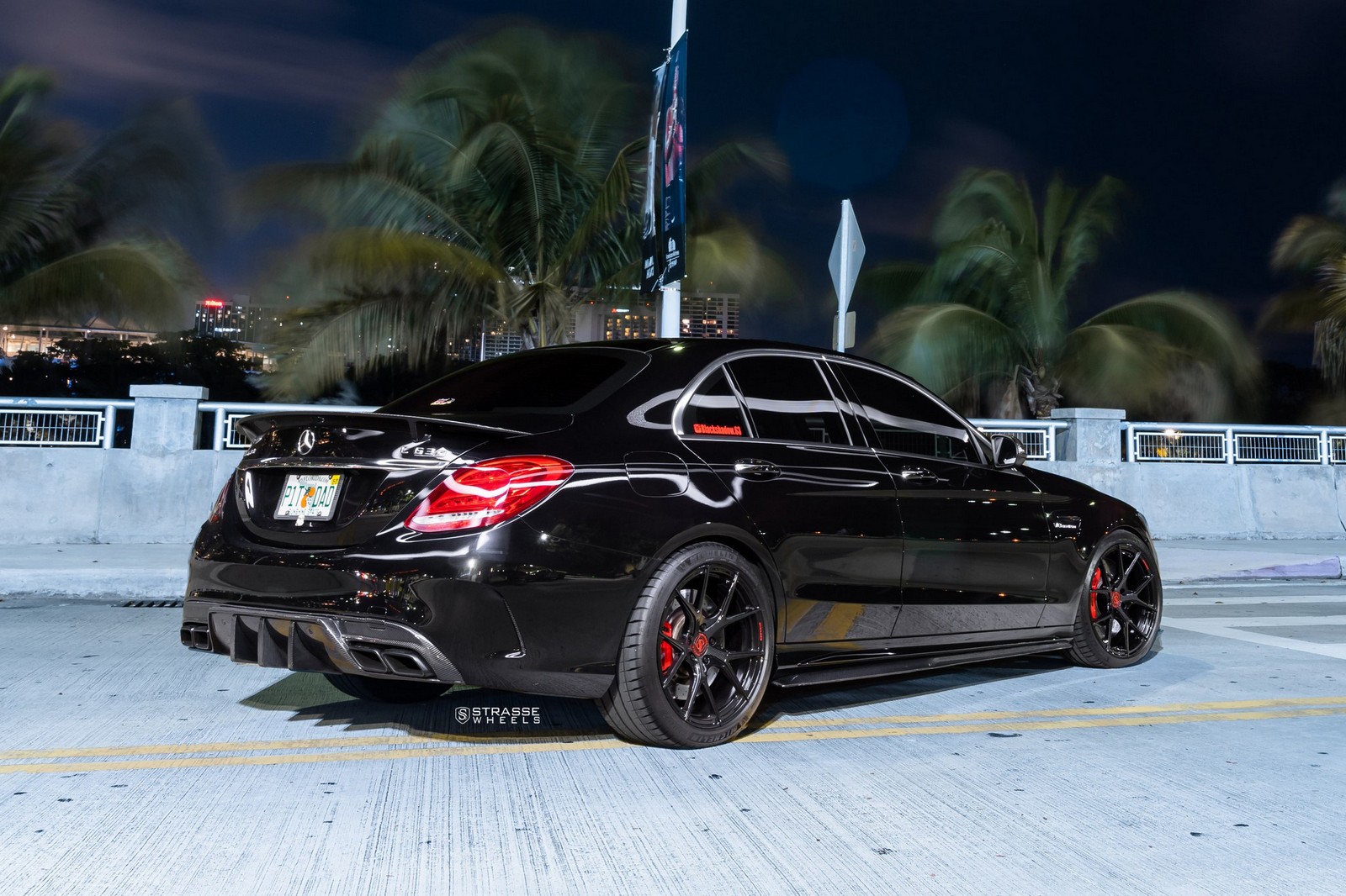 Mercedes-AMG C63 S Ready To Bite Your Face Off With Carbon-Look Wheels