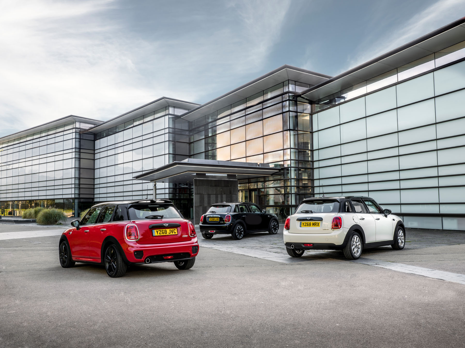 Mini Bringing Back Manual Transmissions In The U.S. In 2020