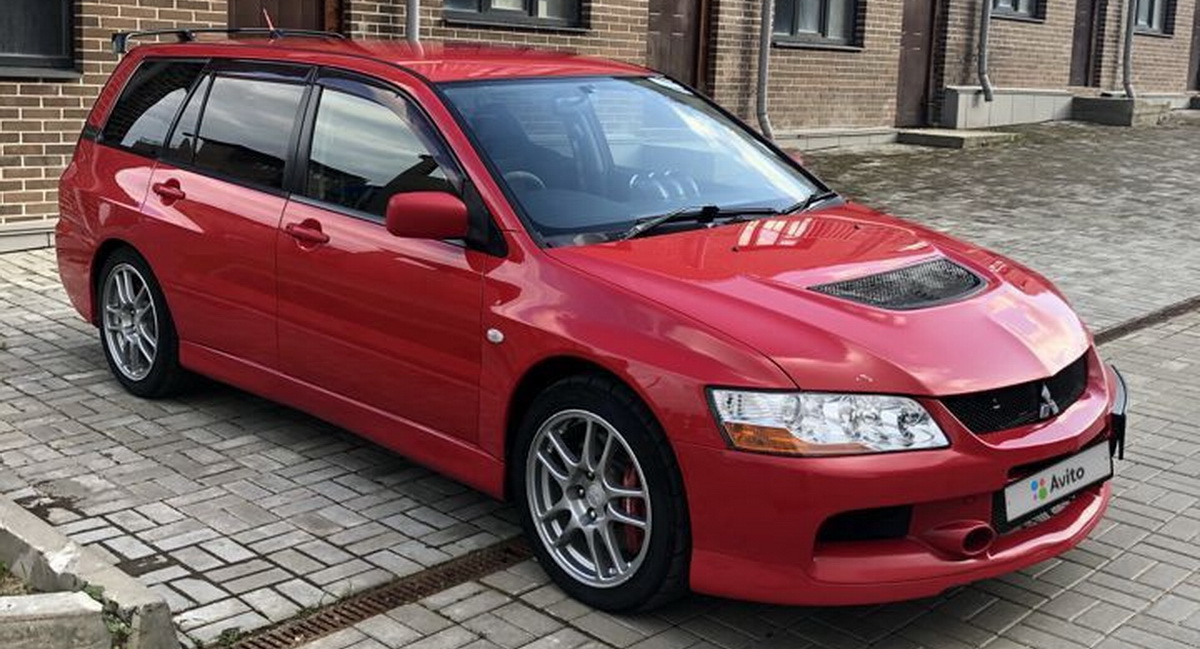 Mitsubishi Lancer Evo Ix Wagon For Hardcore Family Guys Only Carscoops