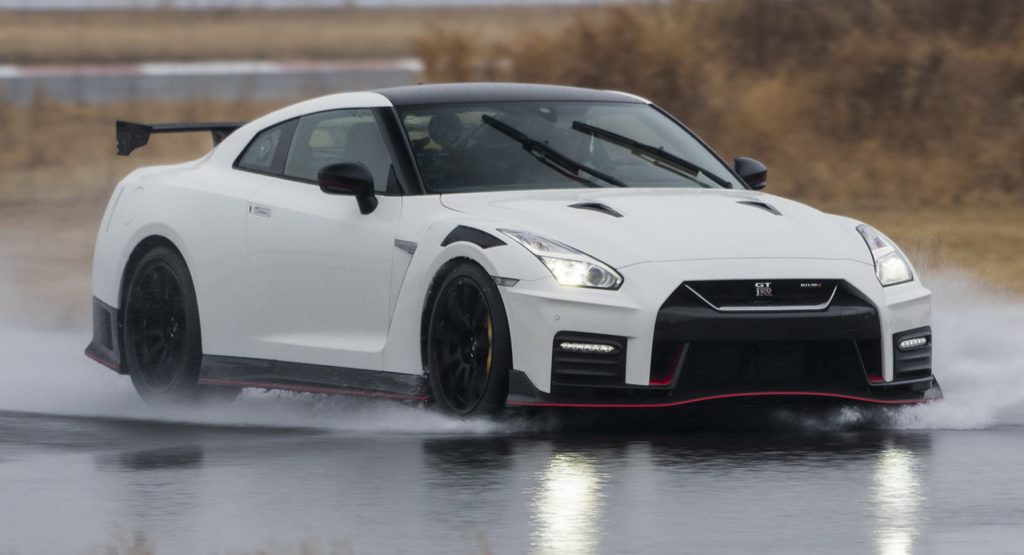  Off-Duty And Drunk NYPD Officer Driving Nissan GT-R Hits Mazda6, Killing One