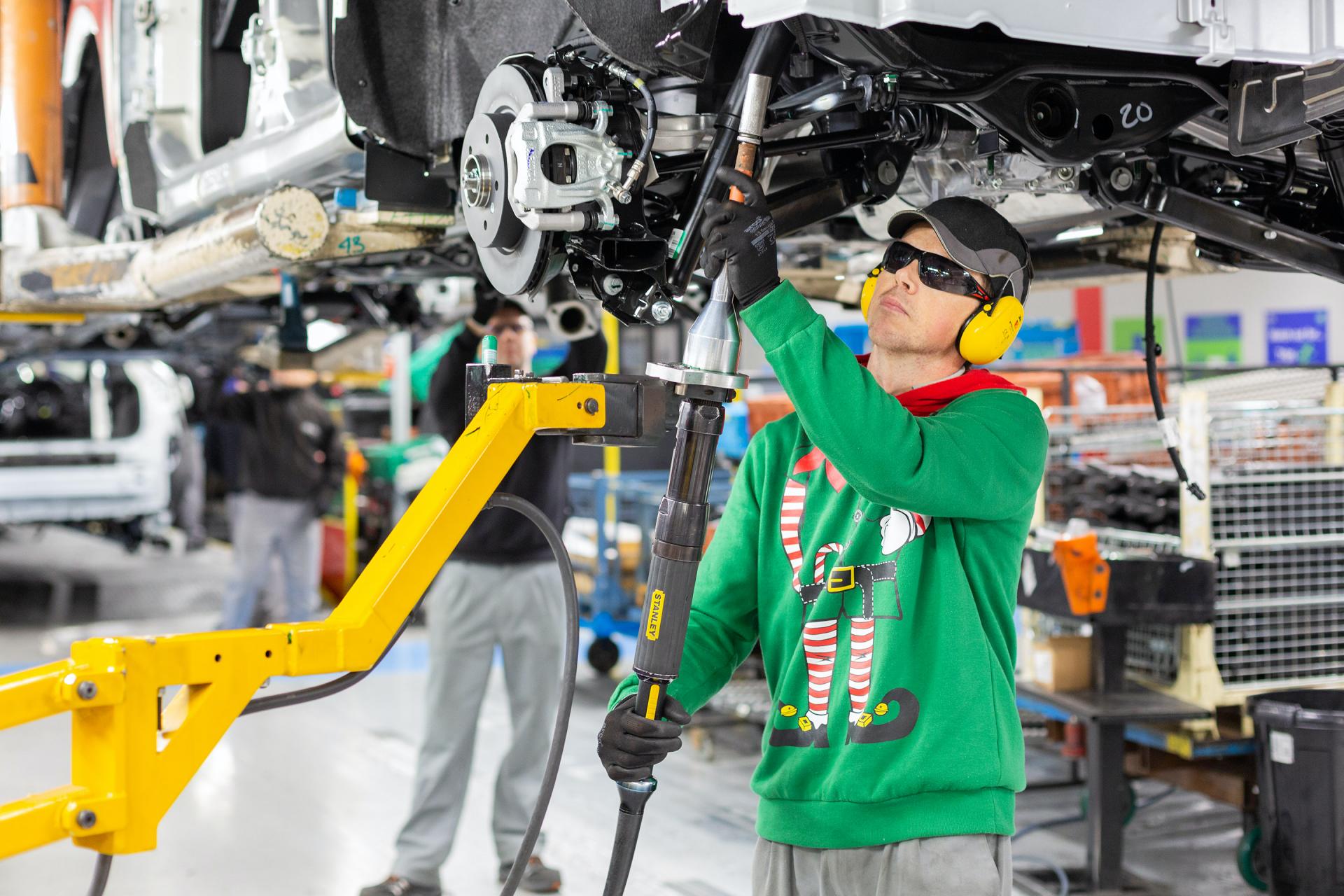 The Nissan Leaf 40kWh Is Now £1,650 Cheaper In The UK