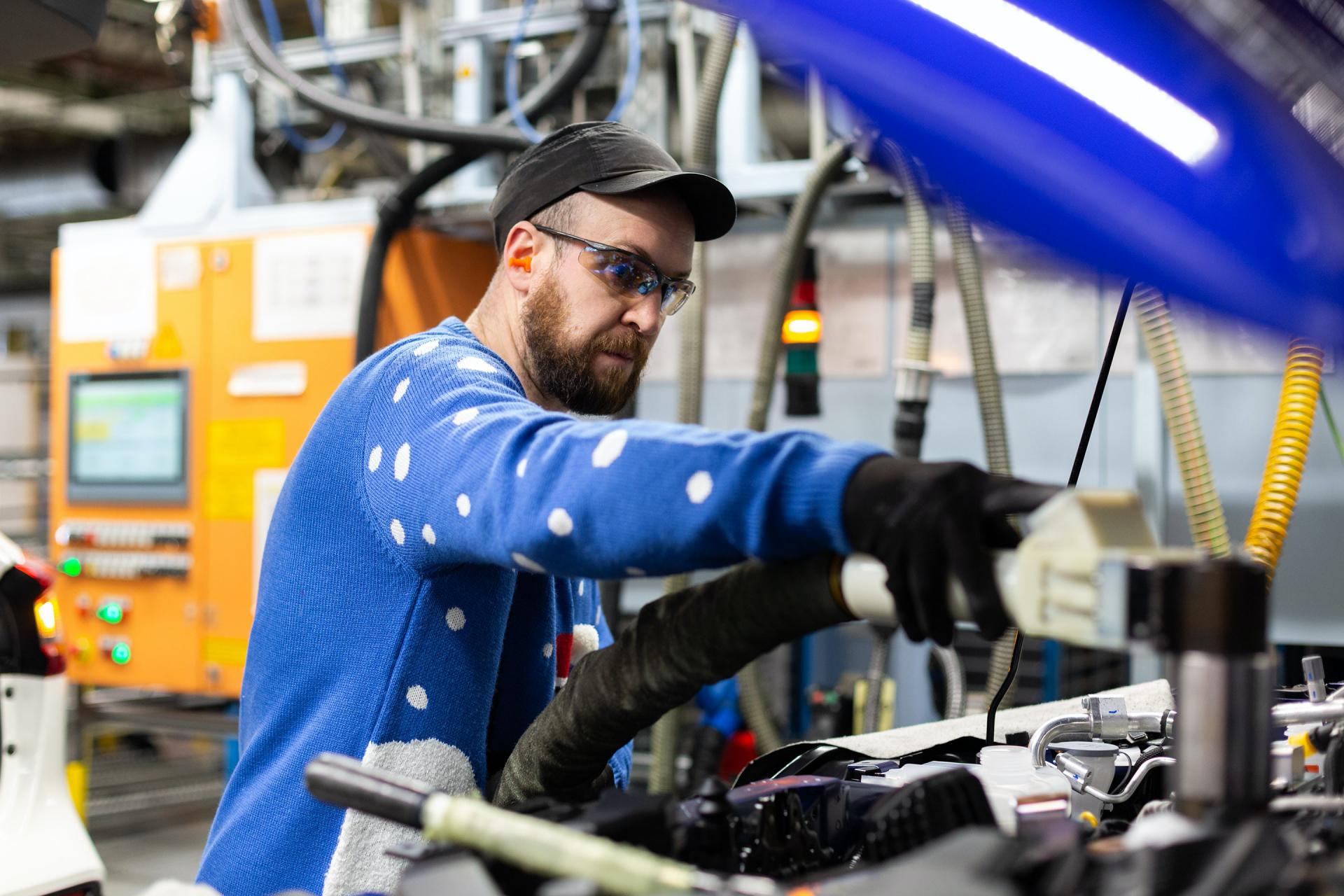 The Nissan Leaf 40kWh Is Now £1,650 Cheaper In The UK