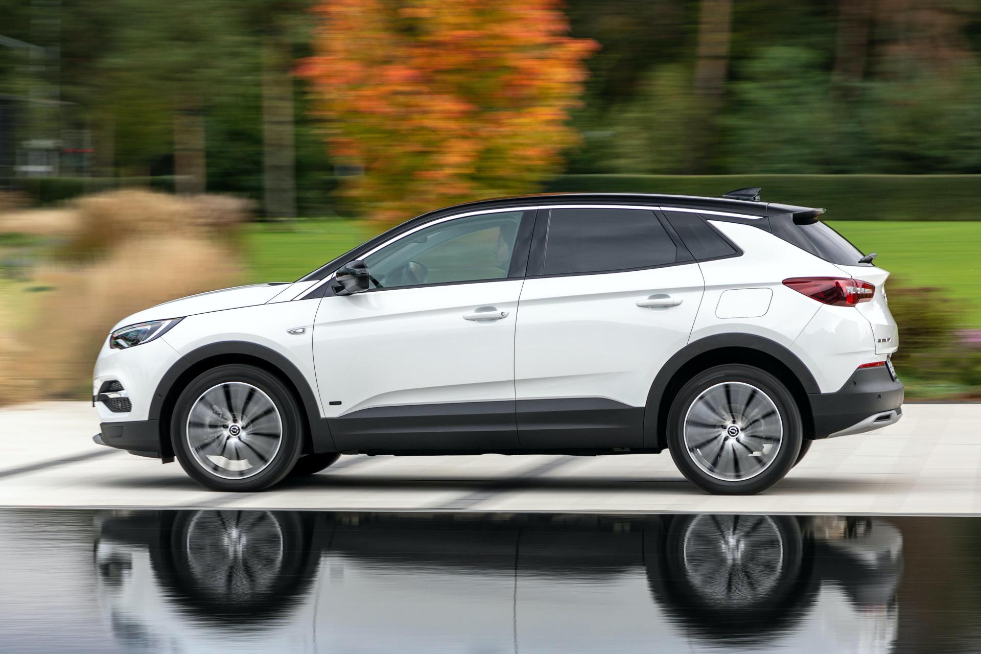 Opel And Vauxhall Launch FWD Grandland X Plug-In Hybrid With 221 HP
