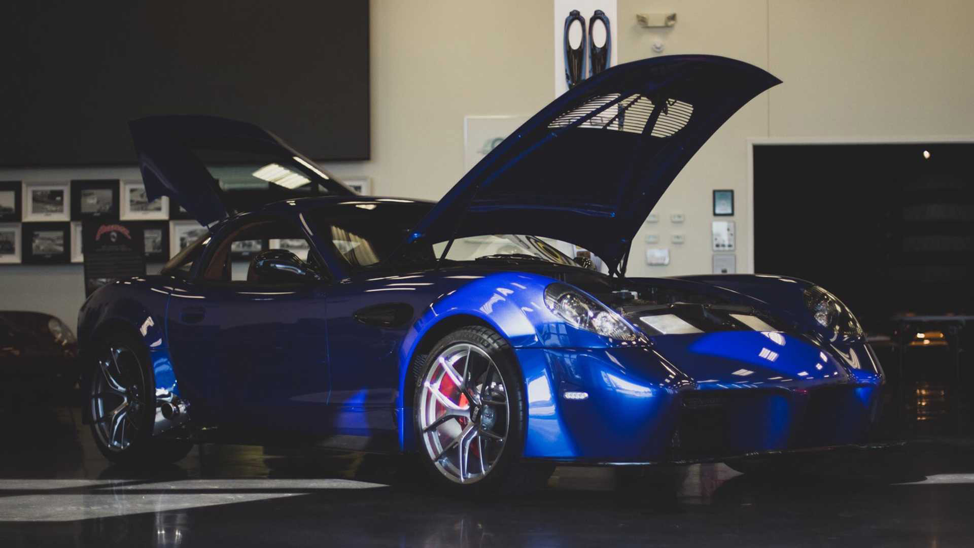 Panoz Creates A Seductive 2019 Avezzano For A Client