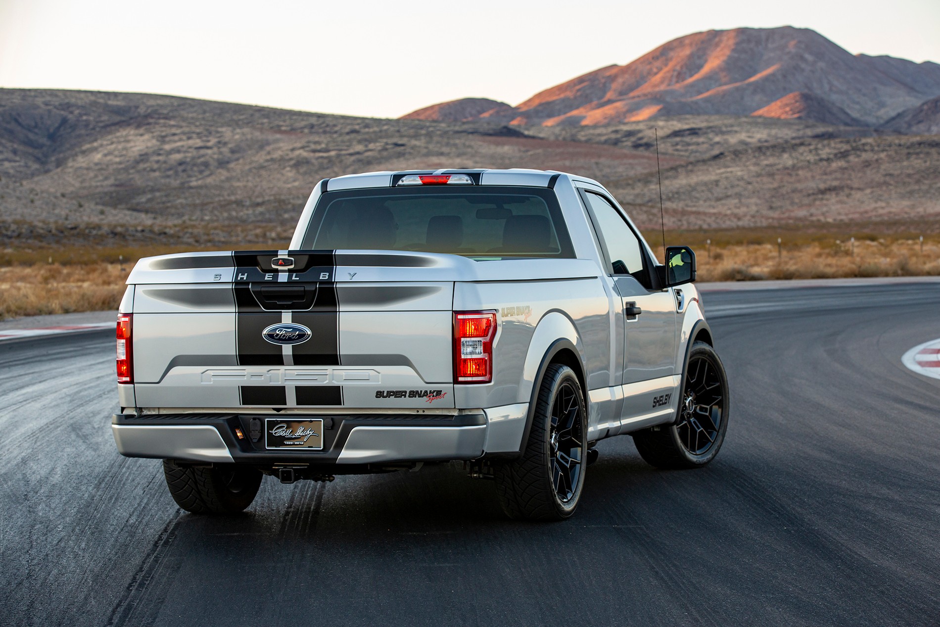 Shelby F-150 Super Snake Sport Concept Going Into Production With Up To 770 HP