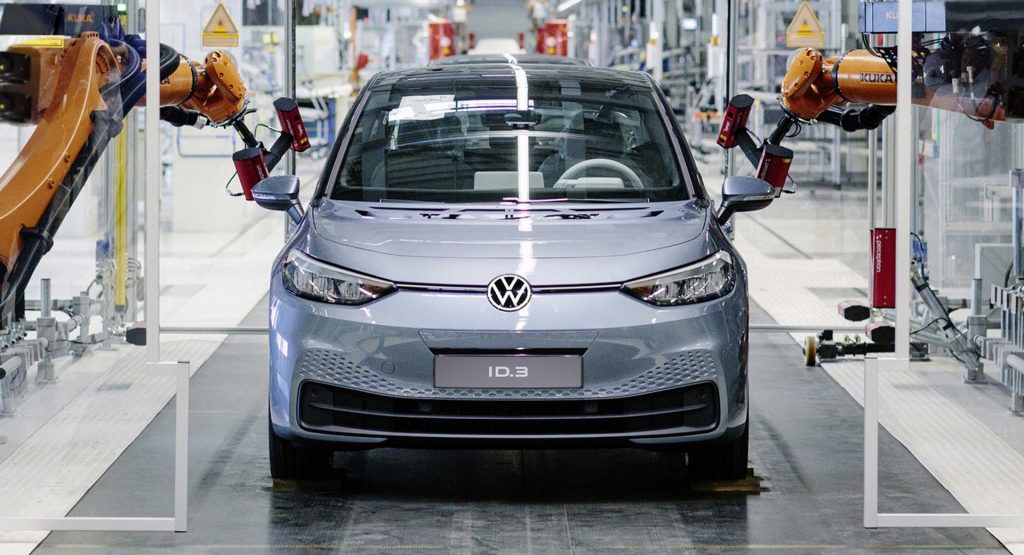  Volkswagen Is Building The ID.3 Despite Big Software Problems