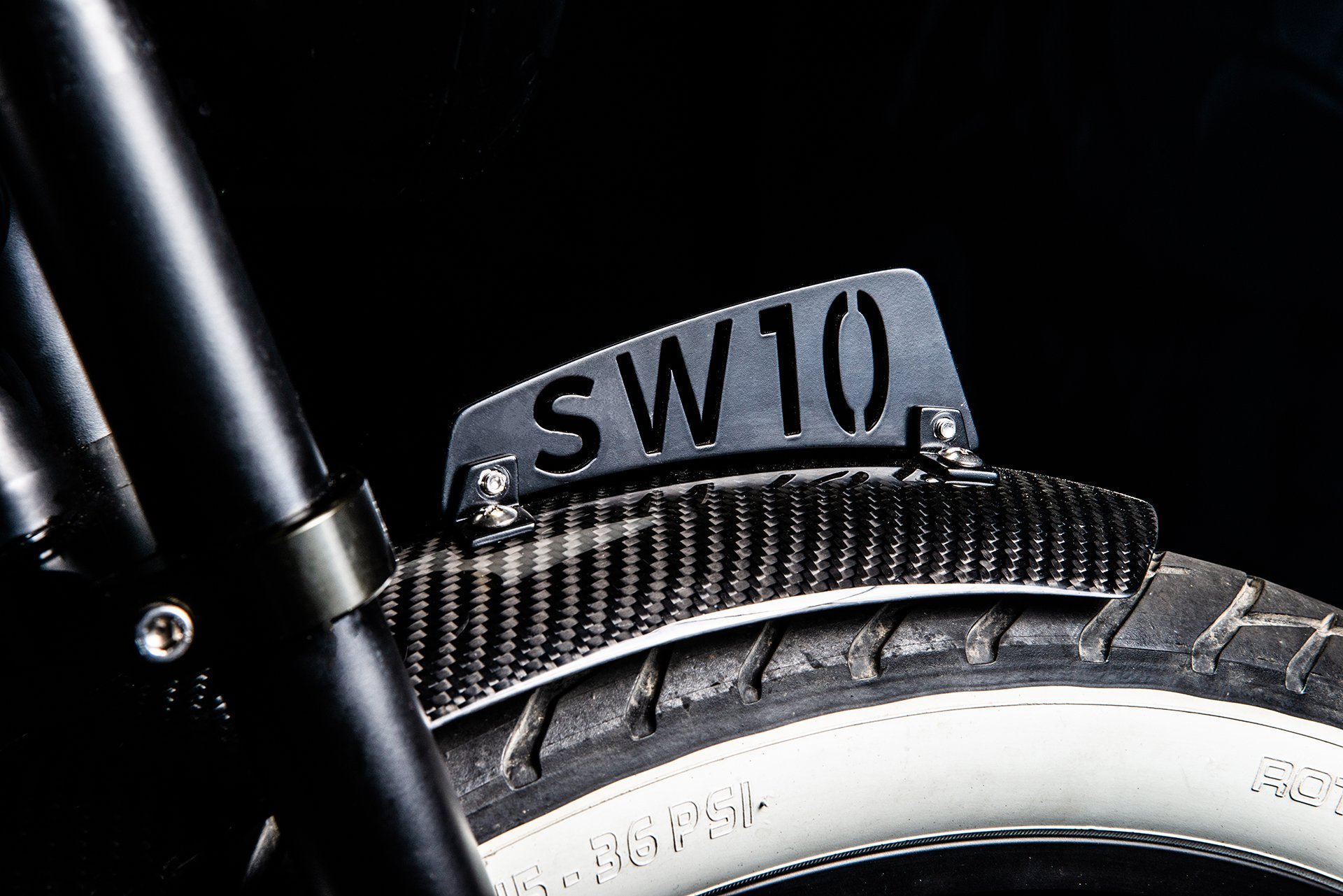 Kahn’s Electric Flying Huntsman Bicycle Will Cost You Just Over $5k