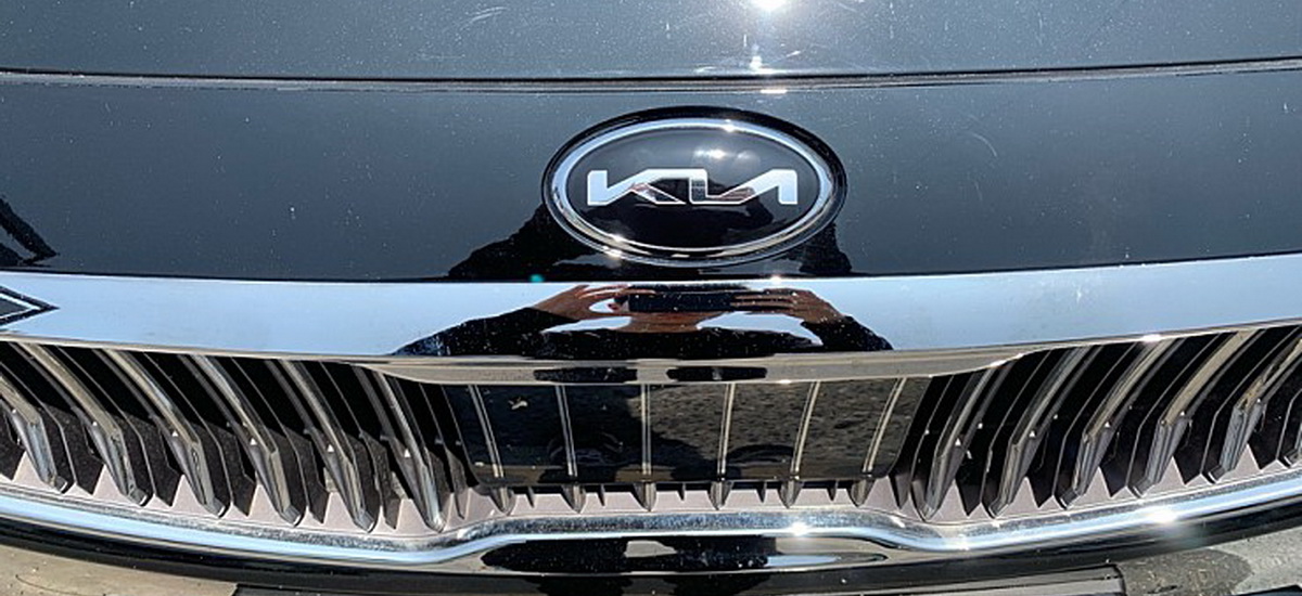 New Kia Logo Badge Spotted On Actual Car, Looks More Stylish ...