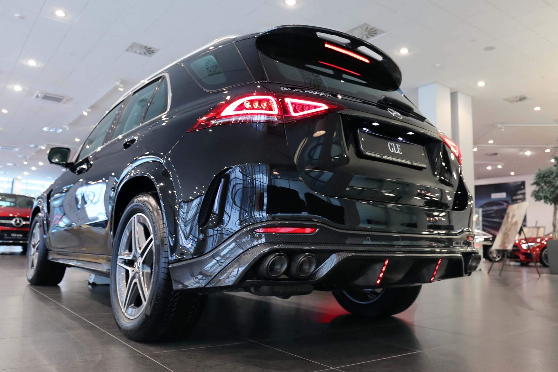 2020 Mercedes GLE Beefs Up With Larte’s ‘Winner’ Styling Kit