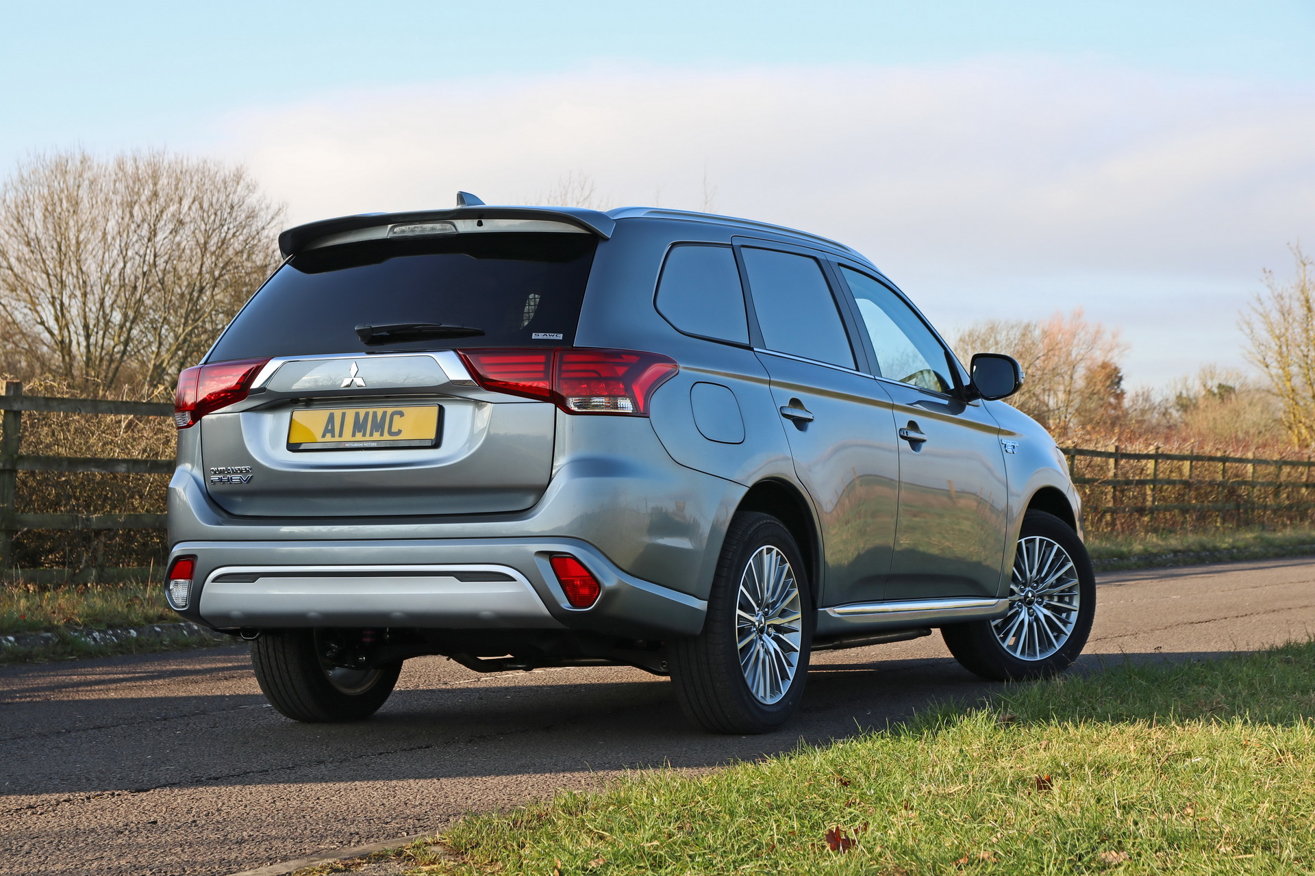 Mitsubishi Outlander PHEV Reflex Plus Commercial Joins UK Range