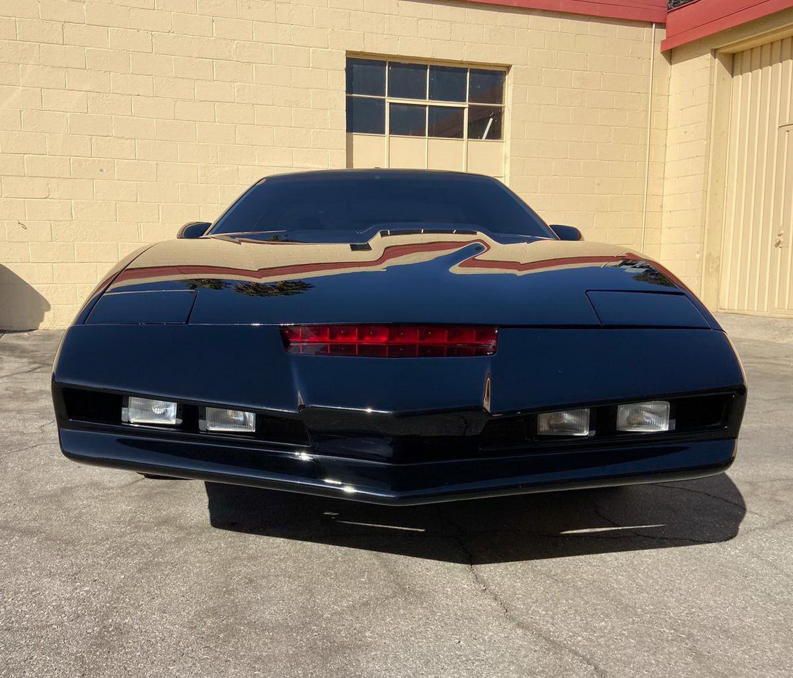 George Barris’ Knight Rider KITT Replica Looks Like Loads Of Fun And Won’t Break The Bank