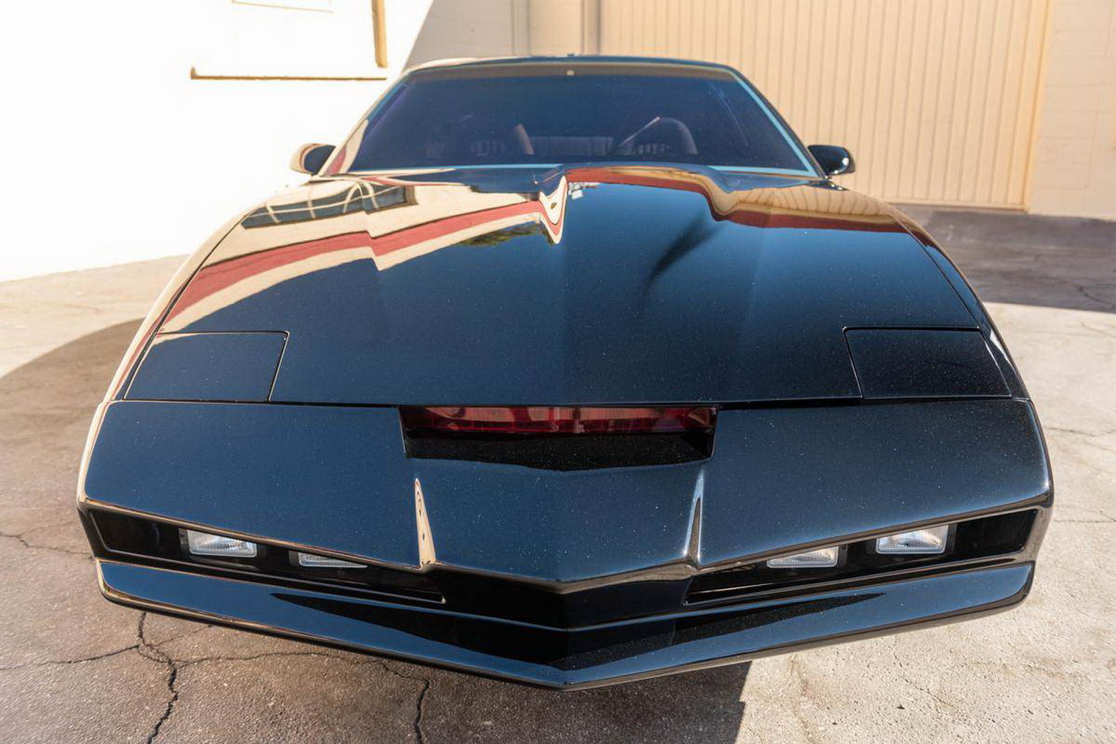 George Barris’ Knight Rider KITT Replica Looks Like Loads Of Fun And Won’t Break The Bank