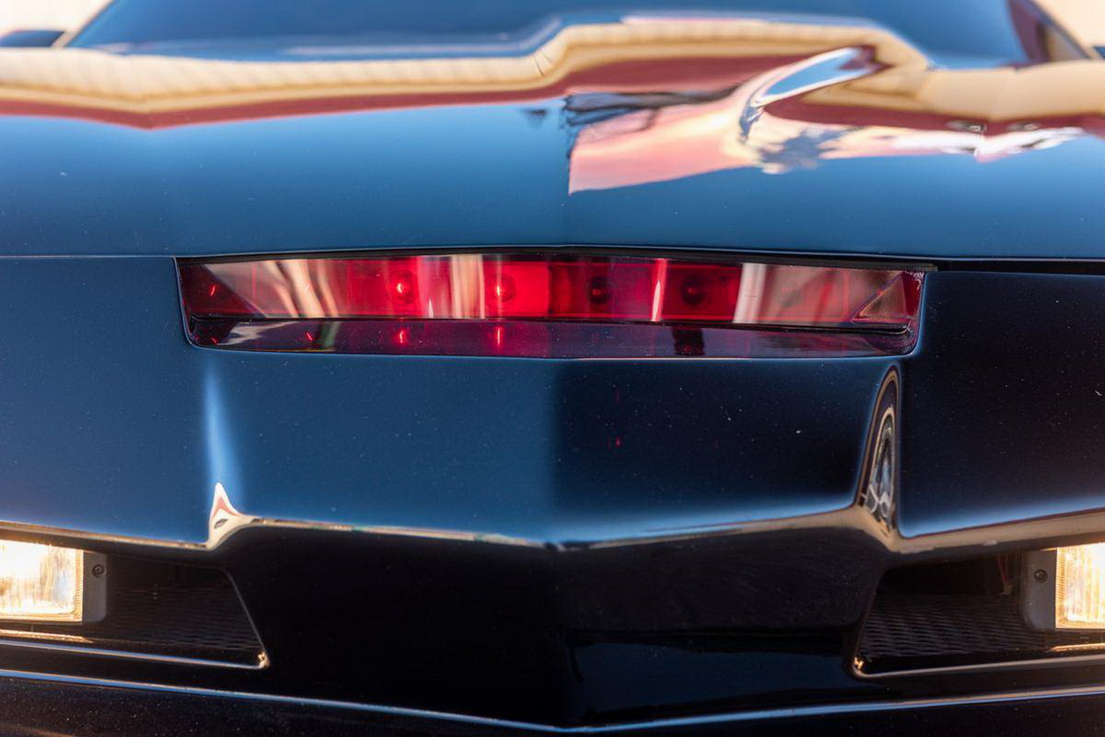 George Barris’ Knight Rider KITT Replica Looks Like Loads Of Fun And Won’t Break The Bank