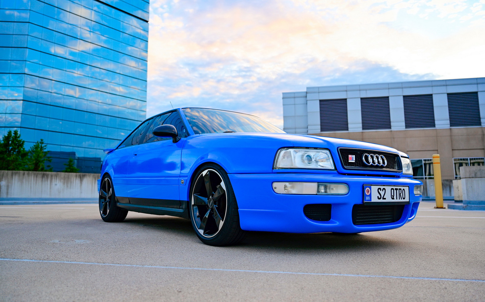 Modded 1990 Audi Coupe Quattro Takes On RS2 Tribute Moniker