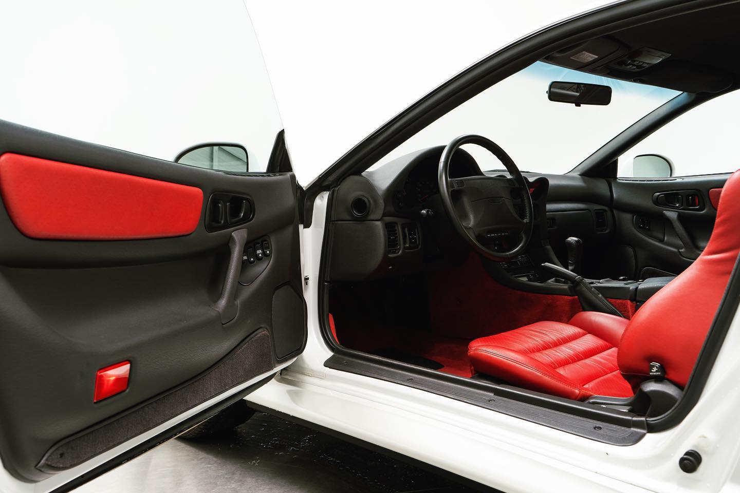 1,000-Mile 1991 Dodge Stealth R/T Twin-Turbo Has Sweet Looks, Sour Price