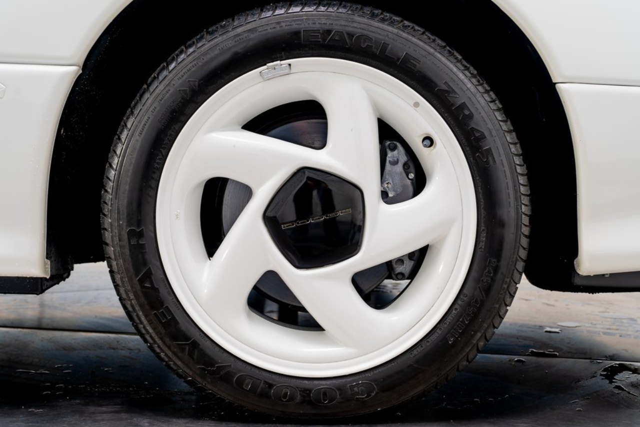 1,000-Mile 1991 Dodge Stealth R/T Twin-Turbo Has Sweet Looks, Sour Price