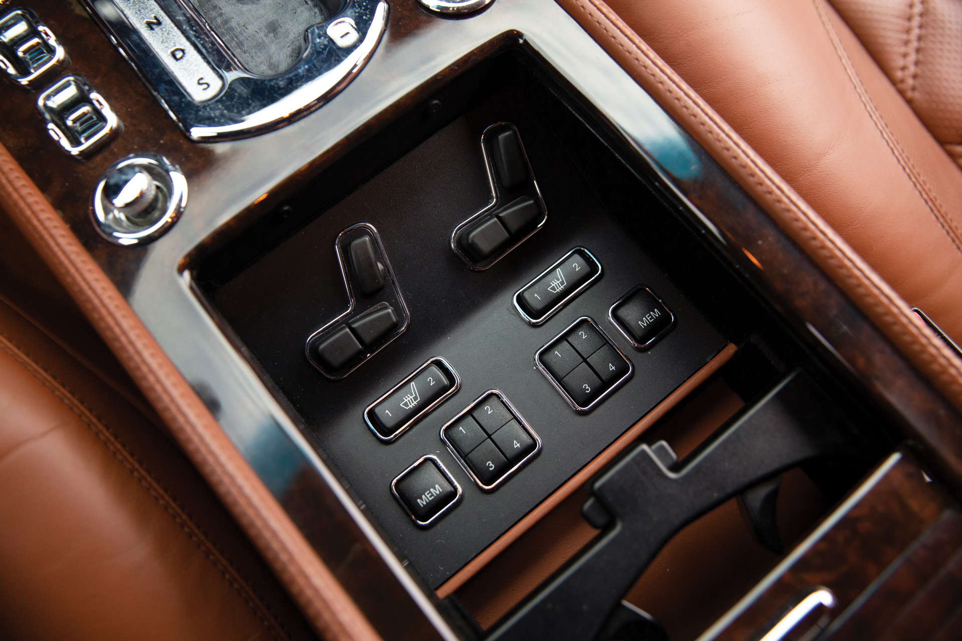 2007 Bentley Arnage Wants To Treat You Like A Royalty For New Audi A6 Money