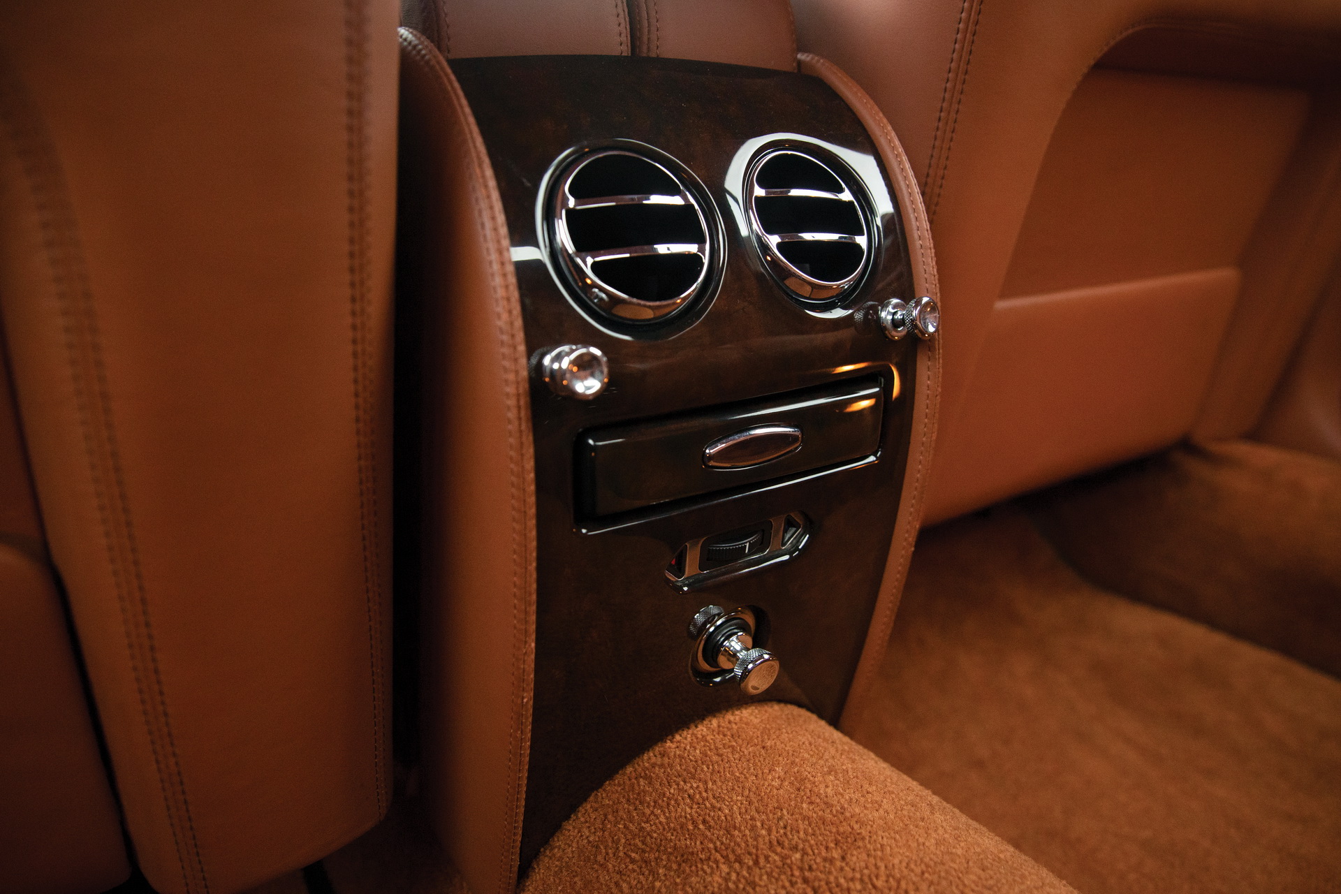 2007 Bentley Arnage Wants To Treat You Like A Royalty For New Audi A6 Money