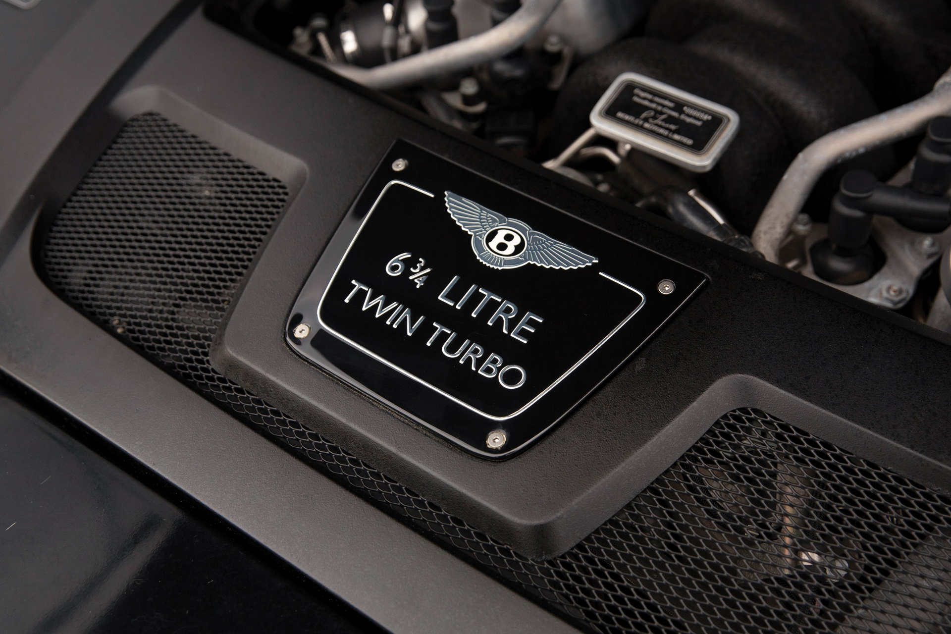 2007 Bentley Arnage Wants To Treat You Like A Royalty For New Audi A6 Money