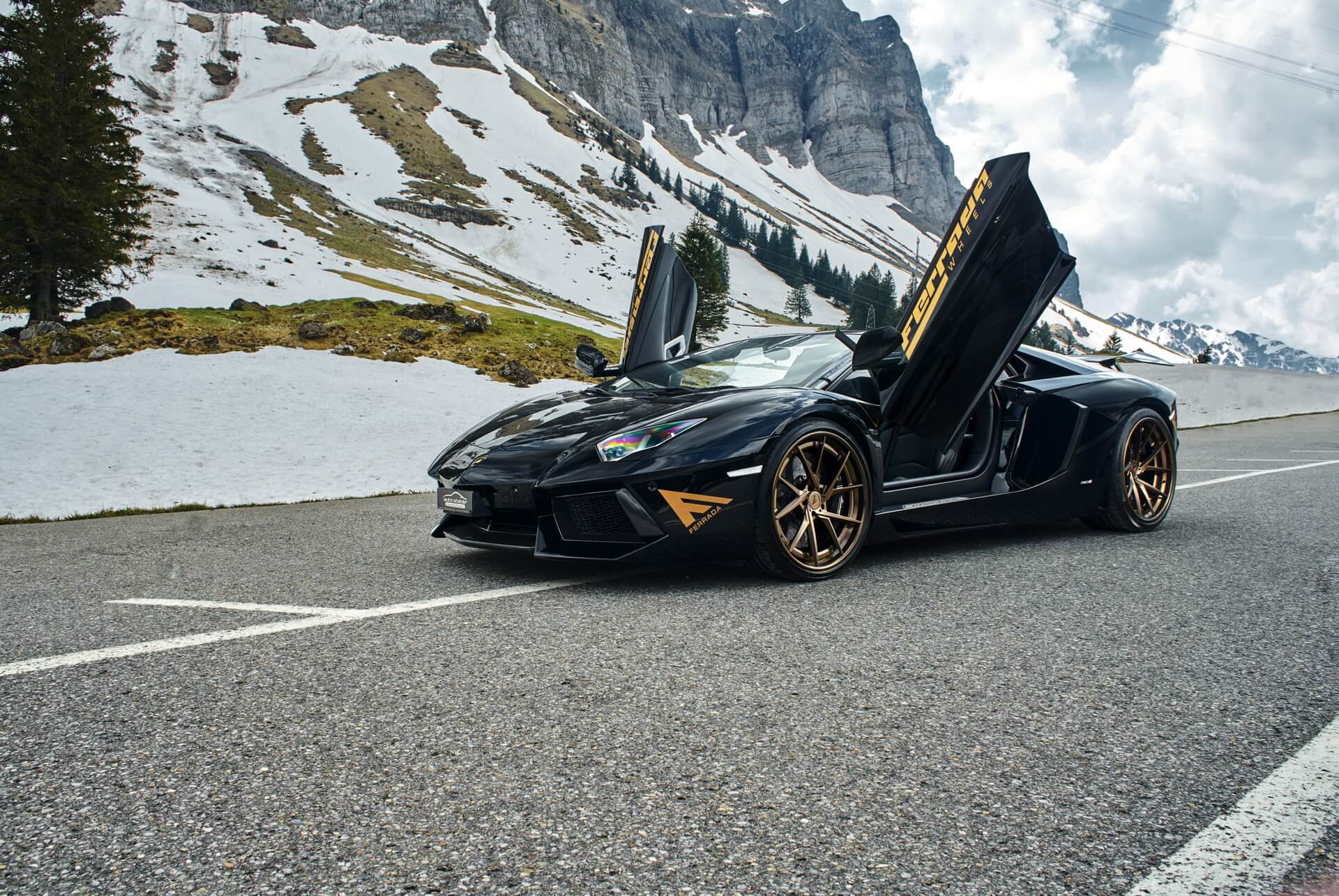 Lamborghini Aventador Roadster Shows Its Acting Skills In Tuner Film