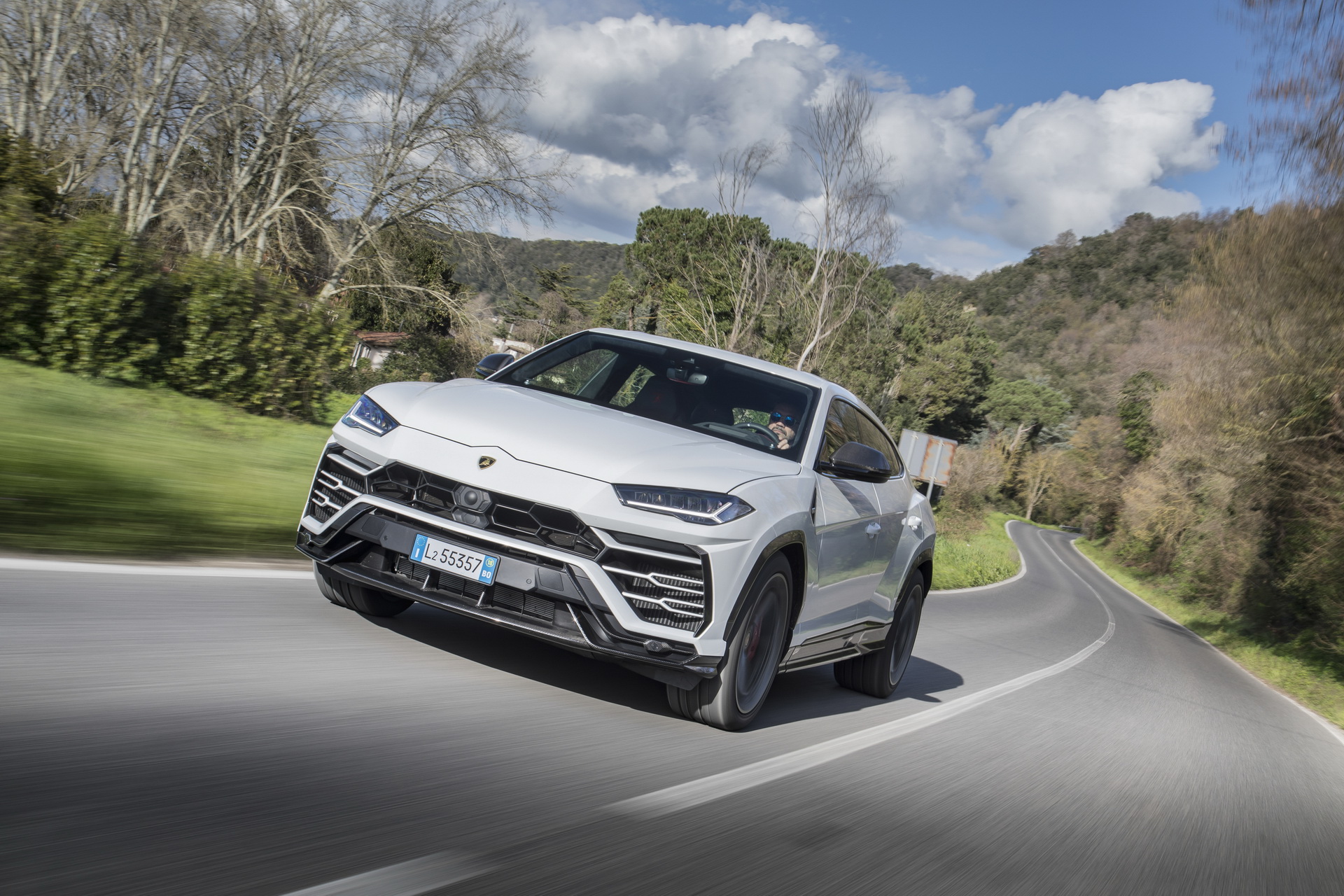 Lamborghini Sold Nearly 5,000 Urus SUVs Last Year, Boosting Total Volume By 43 Percent