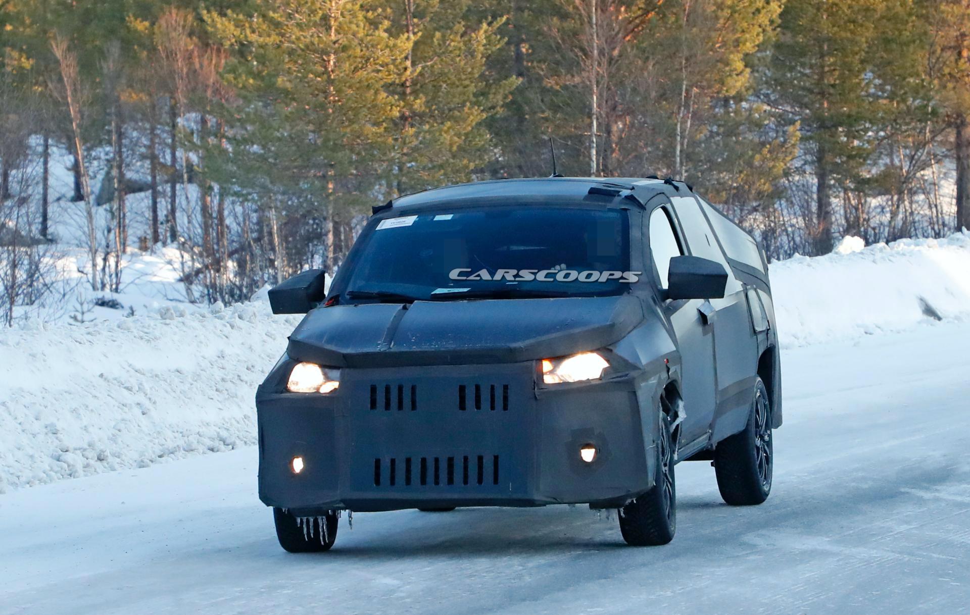 2020 Fiat Strada Pickup’s New Camo Pays Homage To Tesla Cybertruck