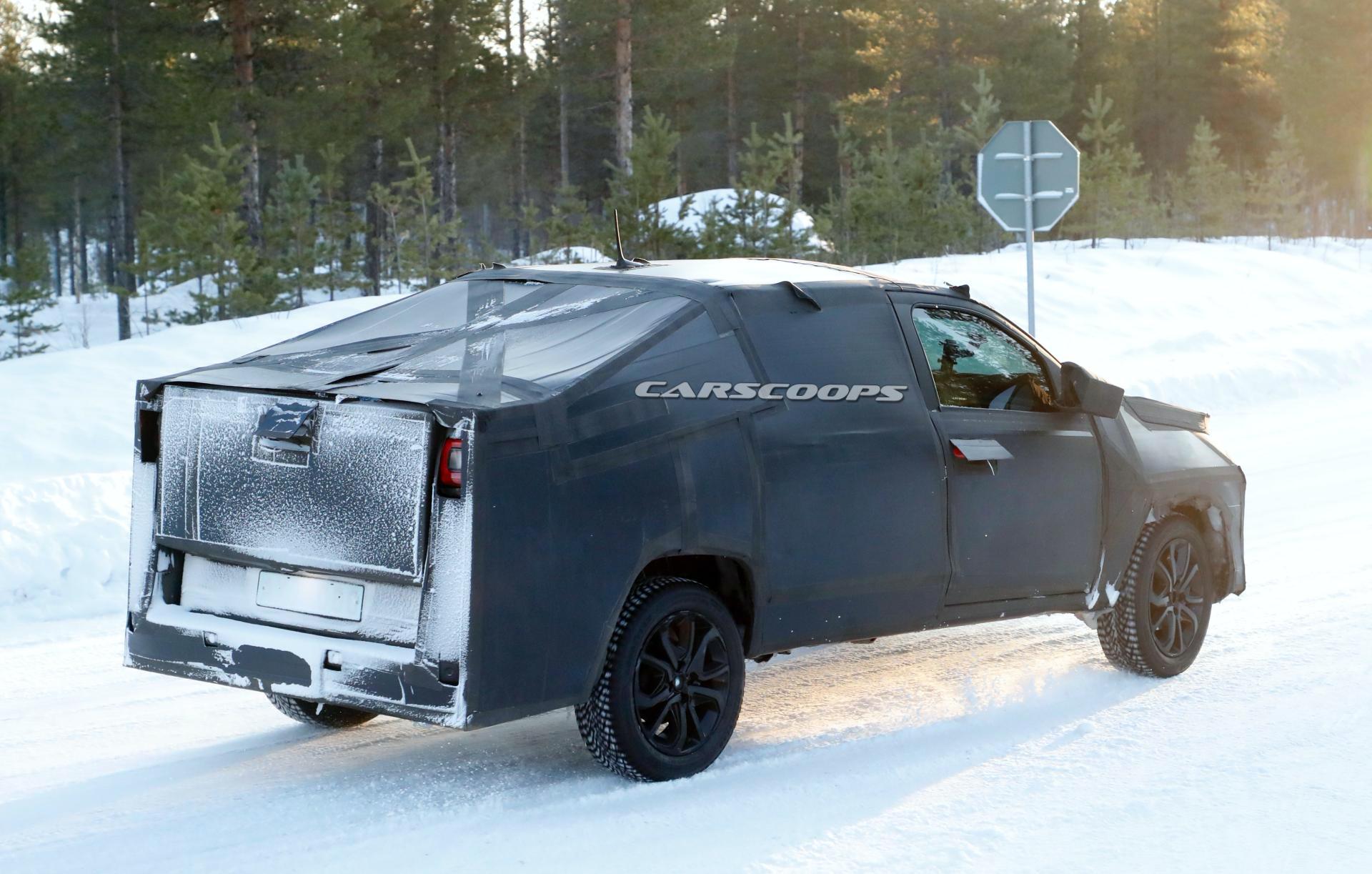 2020 Fiat Strada Pickup’s New Camo Pays Homage To Tesla Cybertruck