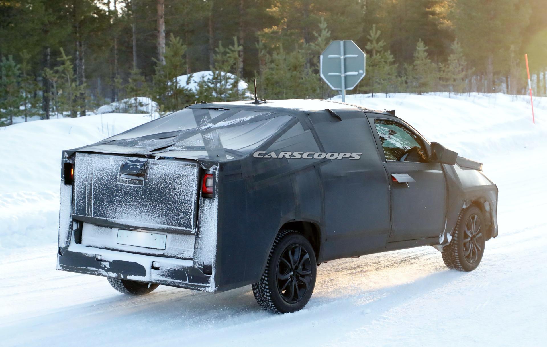 2020 Fiat Strada Pickup’s New Camo Pays Homage To Tesla Cybertruck