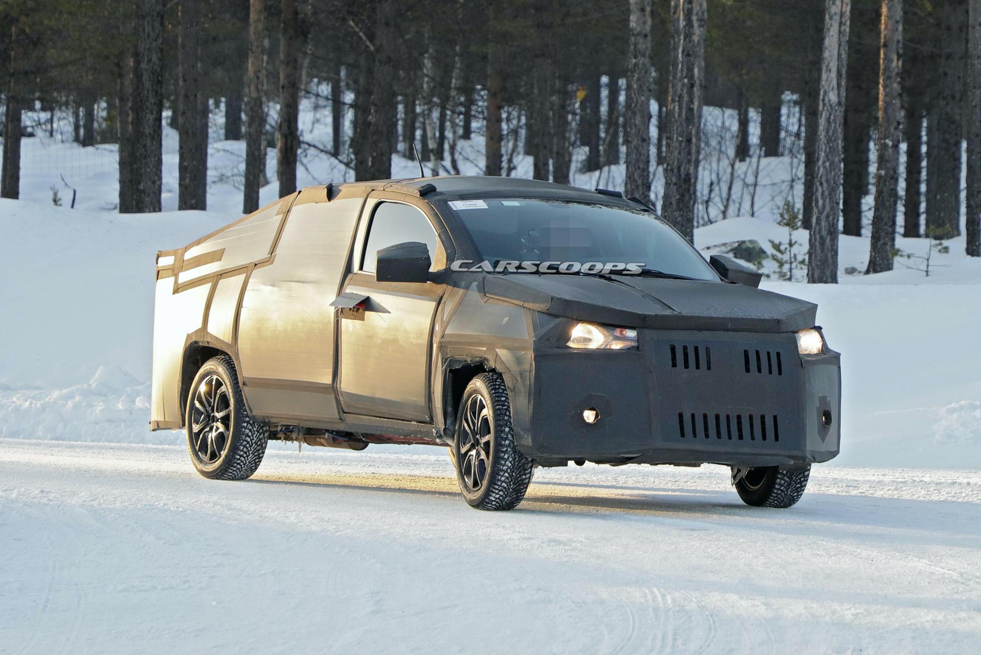 2020 Fiat Strada Pickup’s New Camo Pays Homage To Tesla Cybertruck