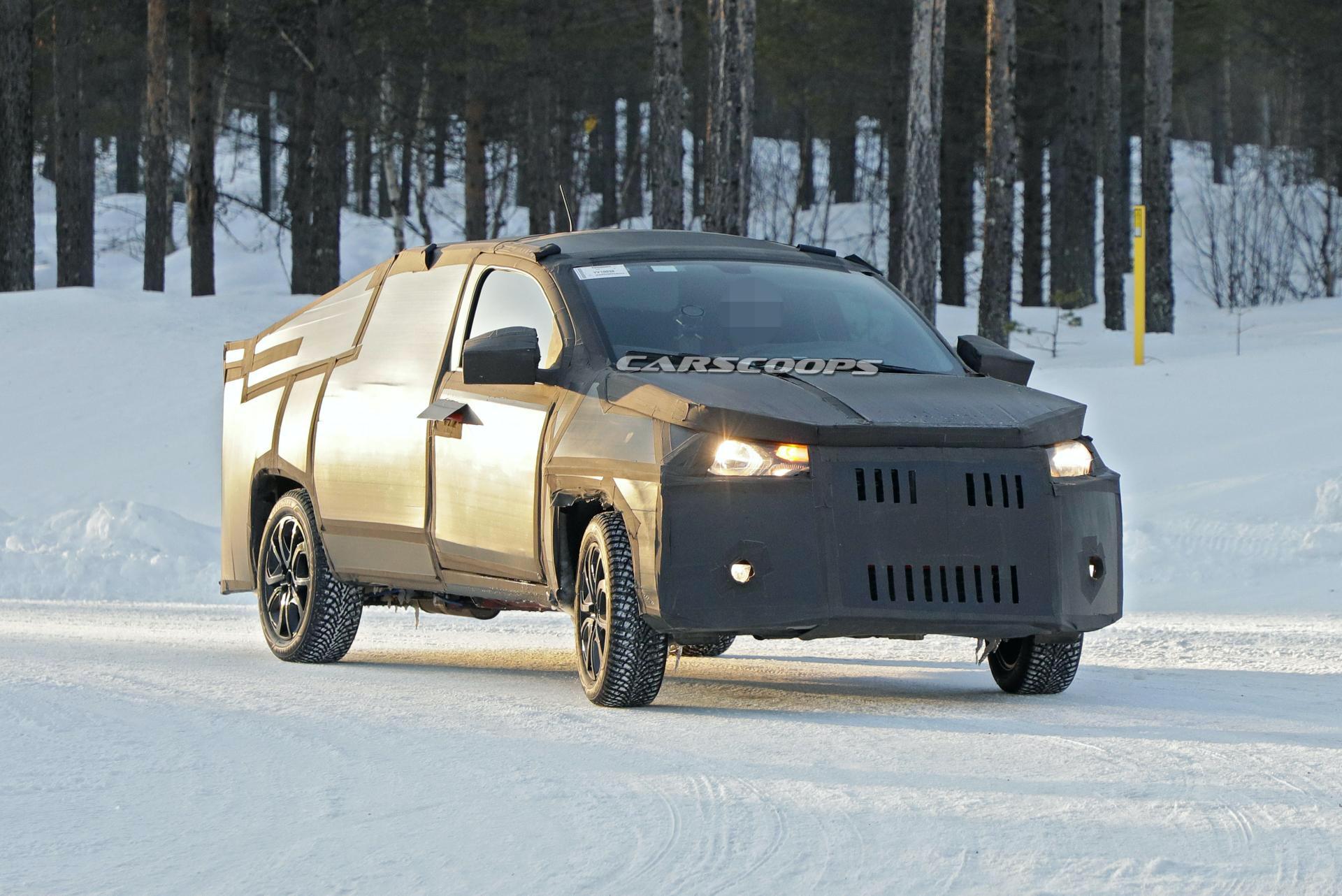 2020 Fiat Strada Pickup’s New Camo Pays Homage To Tesla Cybertruck