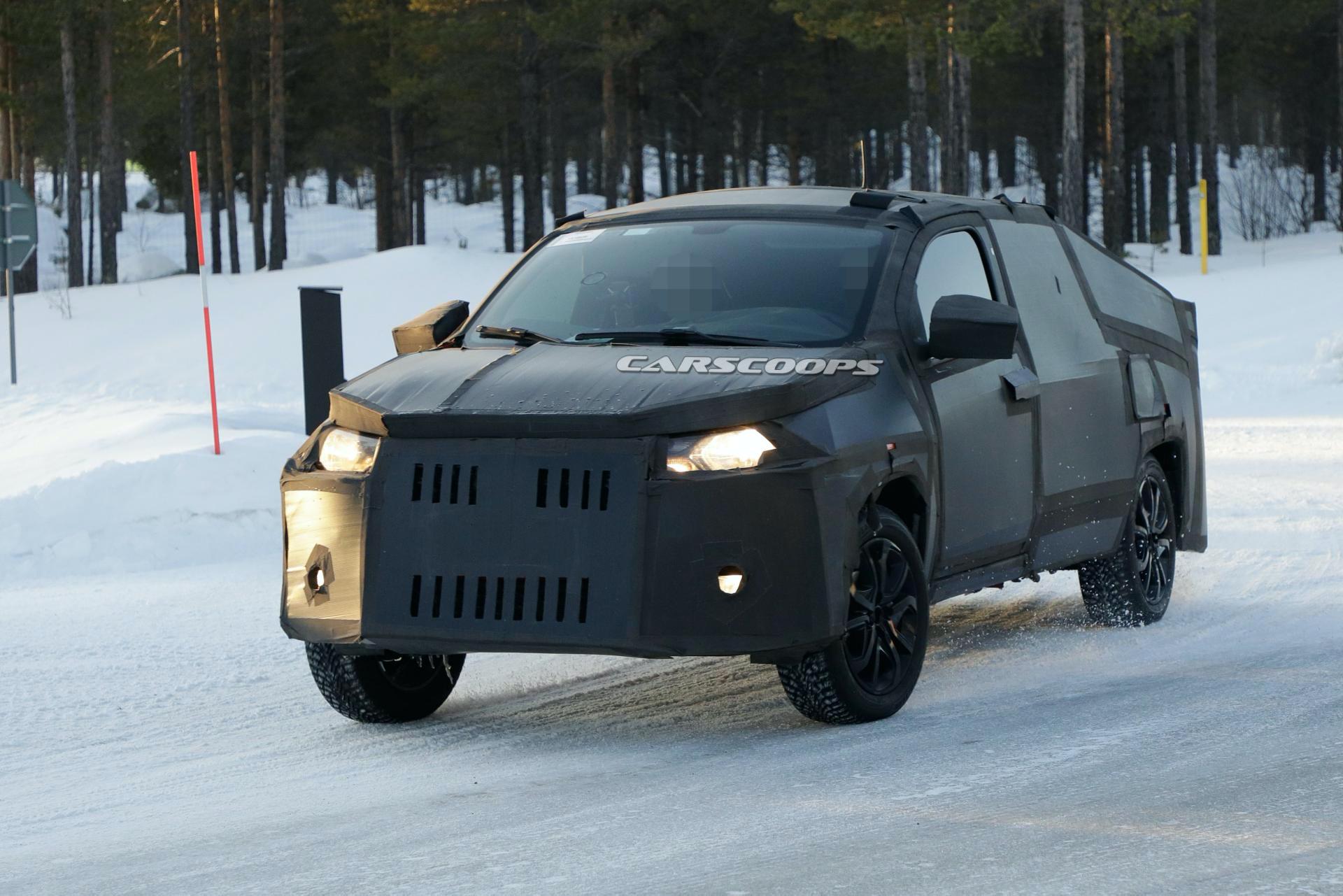 2020 Fiat Strada Pickup’s New Camo Pays Homage To Tesla Cybertruck