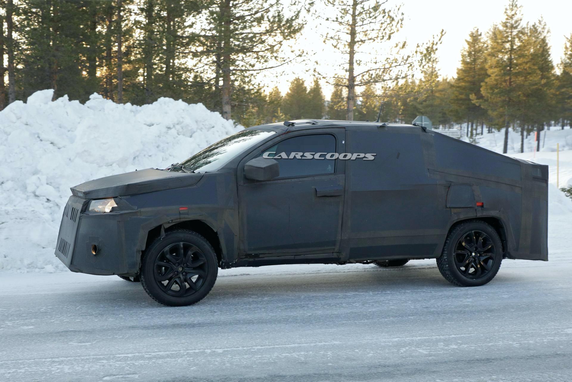 2020 Fiat Strada Pickup’s New Camo Pays Homage To Tesla Cybertruck