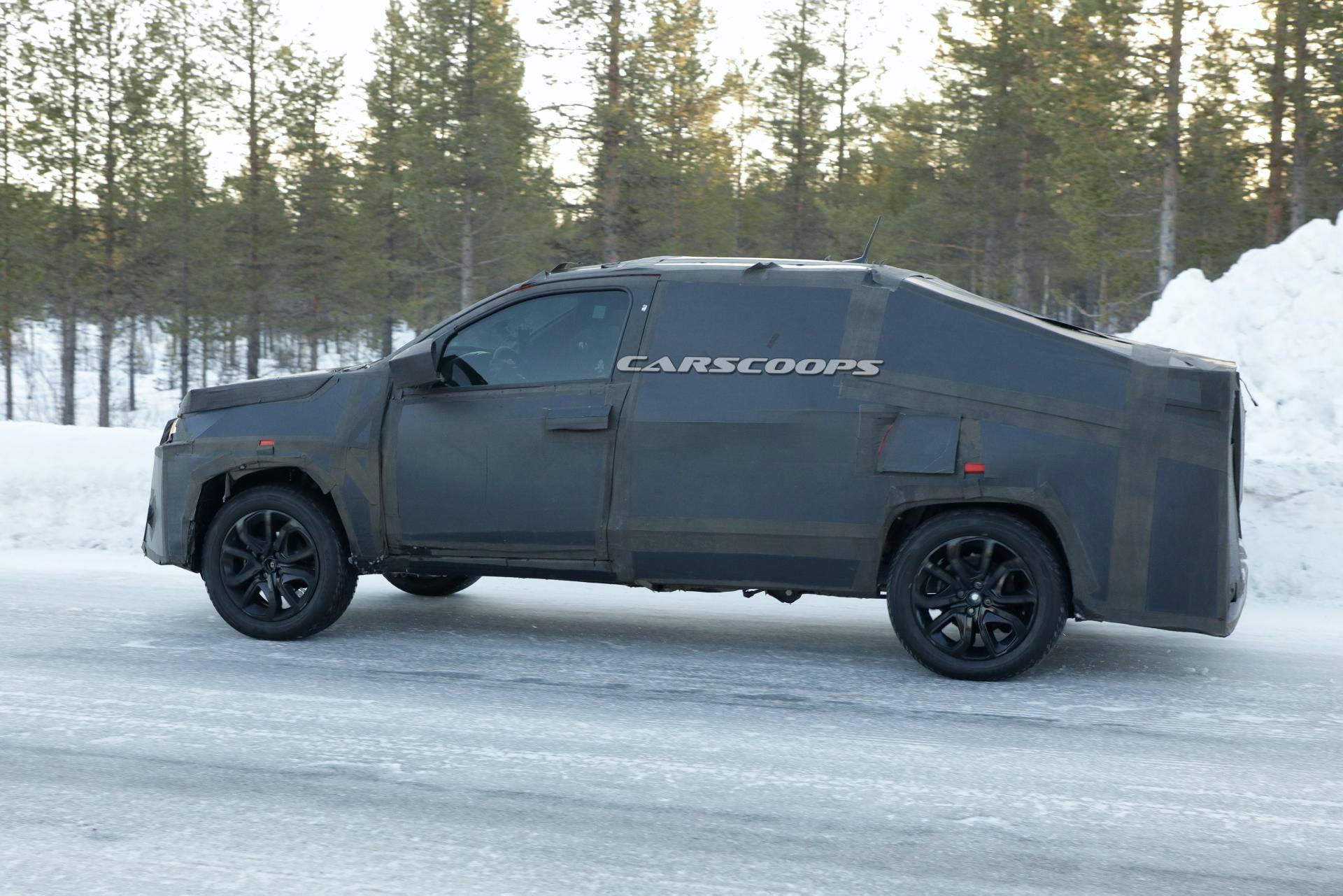 2020 Fiat Strada Pickup’s New Camo Pays Homage To Tesla Cybertruck