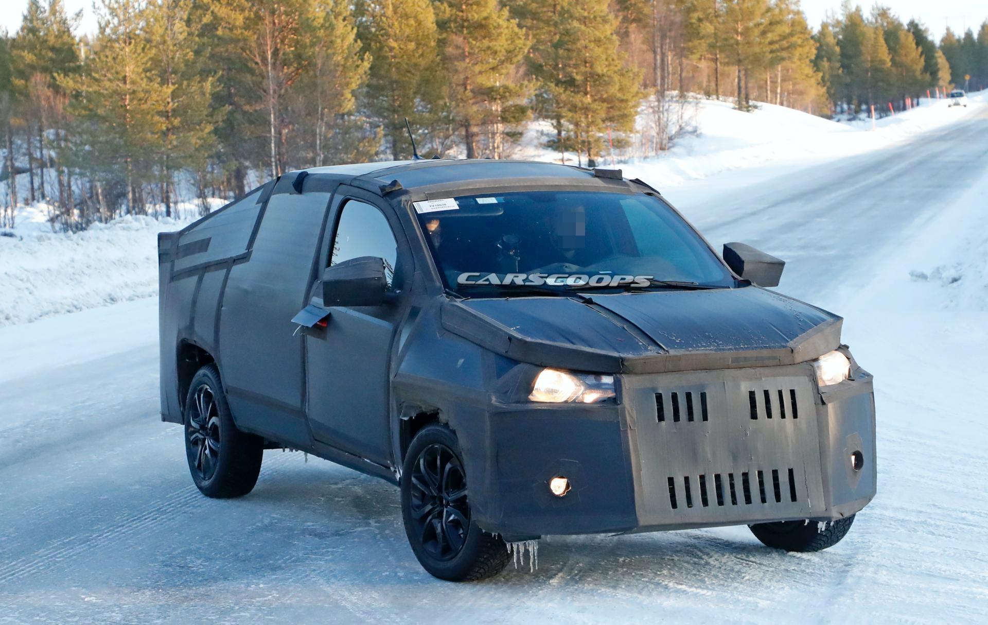 2020 Fiat Strada Pickup’s New Camo Pays Homage To Tesla Cybertruck