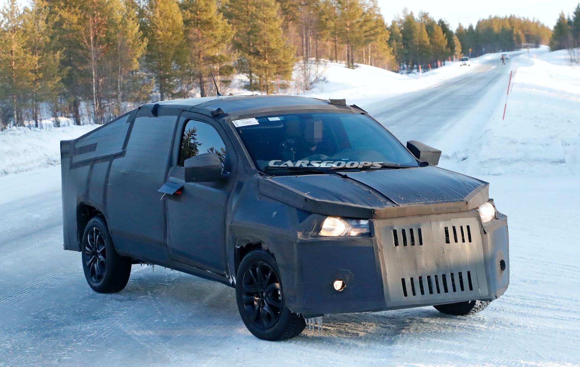 2020 Fiat Strada Pickup’s New Camo Pays Homage To Tesla Cybertruck