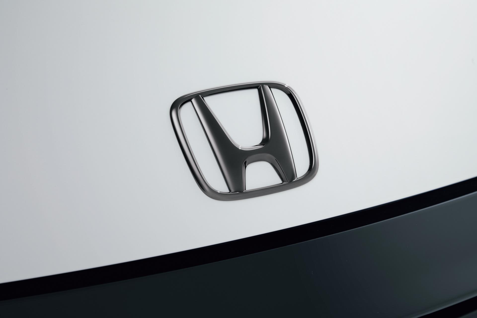 Honda Access Gives S660 An Active Rear Spoiler, Other Cool Accessories