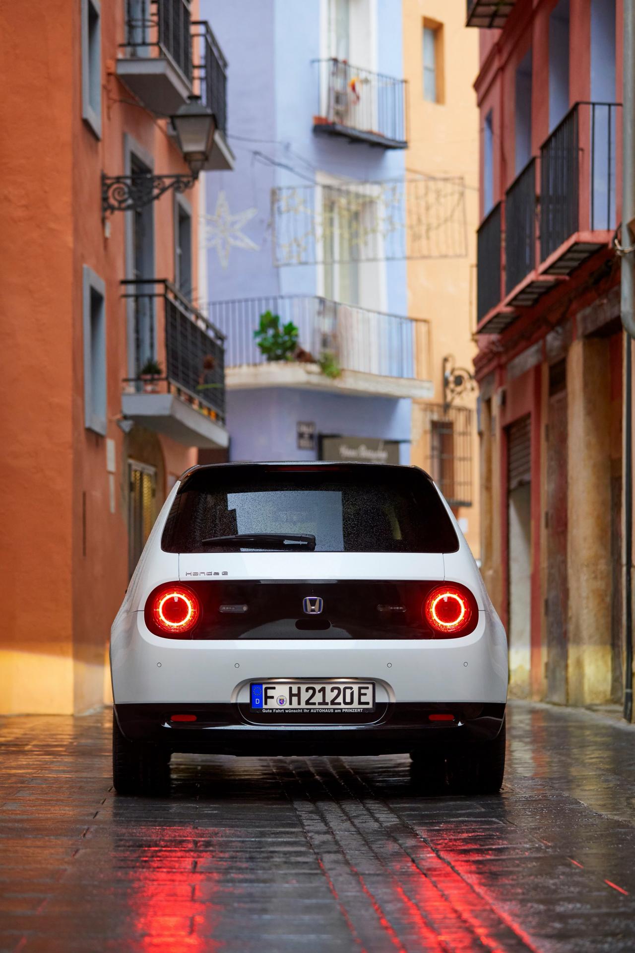 2020 Honda e Stars In Fresh Photo Gallery And Videos, Reveals Full Specs