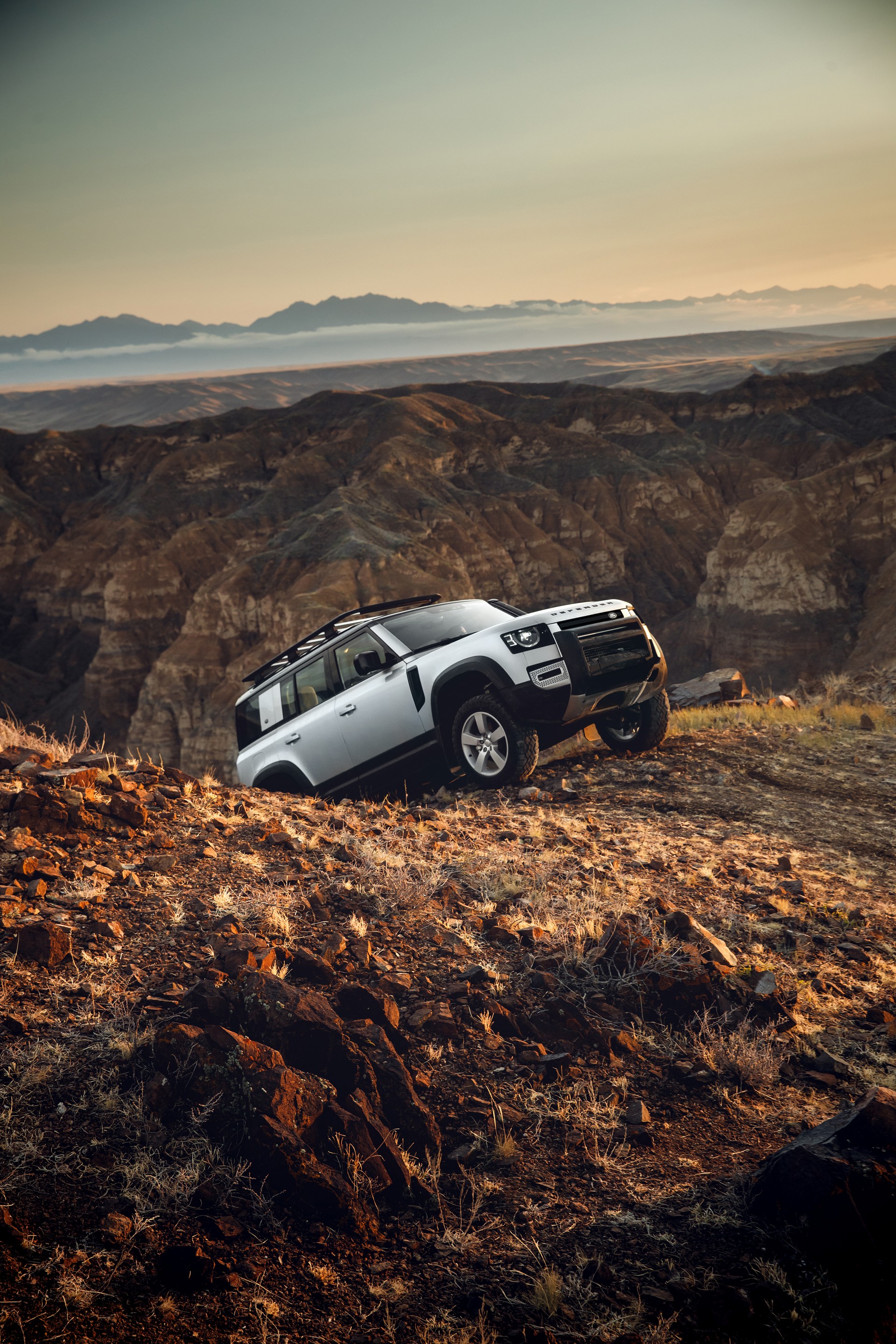 2020 Land Rover Defender Tackles CES With Dual LTE Modems And Over-The-Air Updates