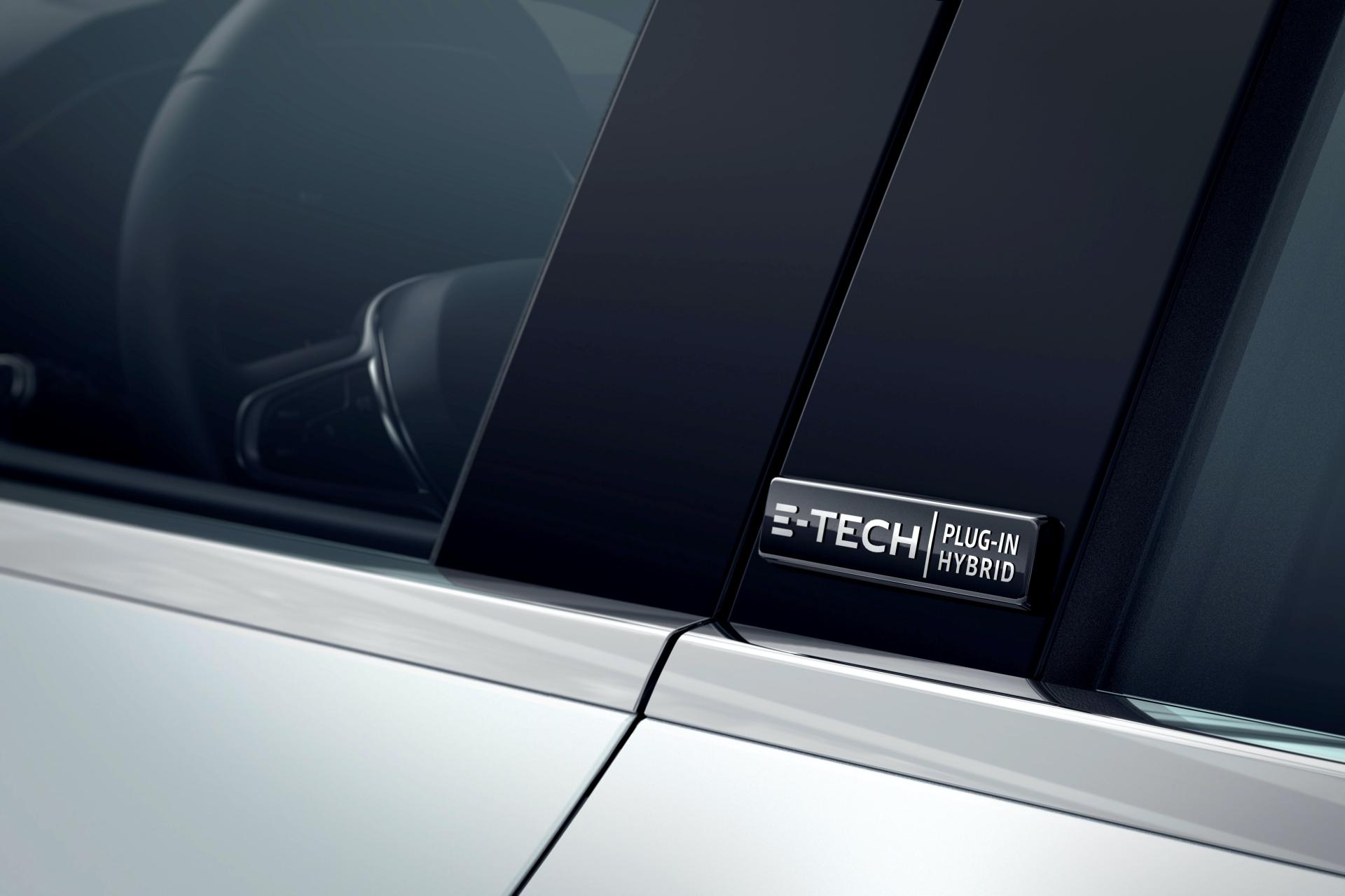 Renault Releases Captur Plug-In Hybrid And Clio Hybrid, PHEV Has 50 Km EV Range