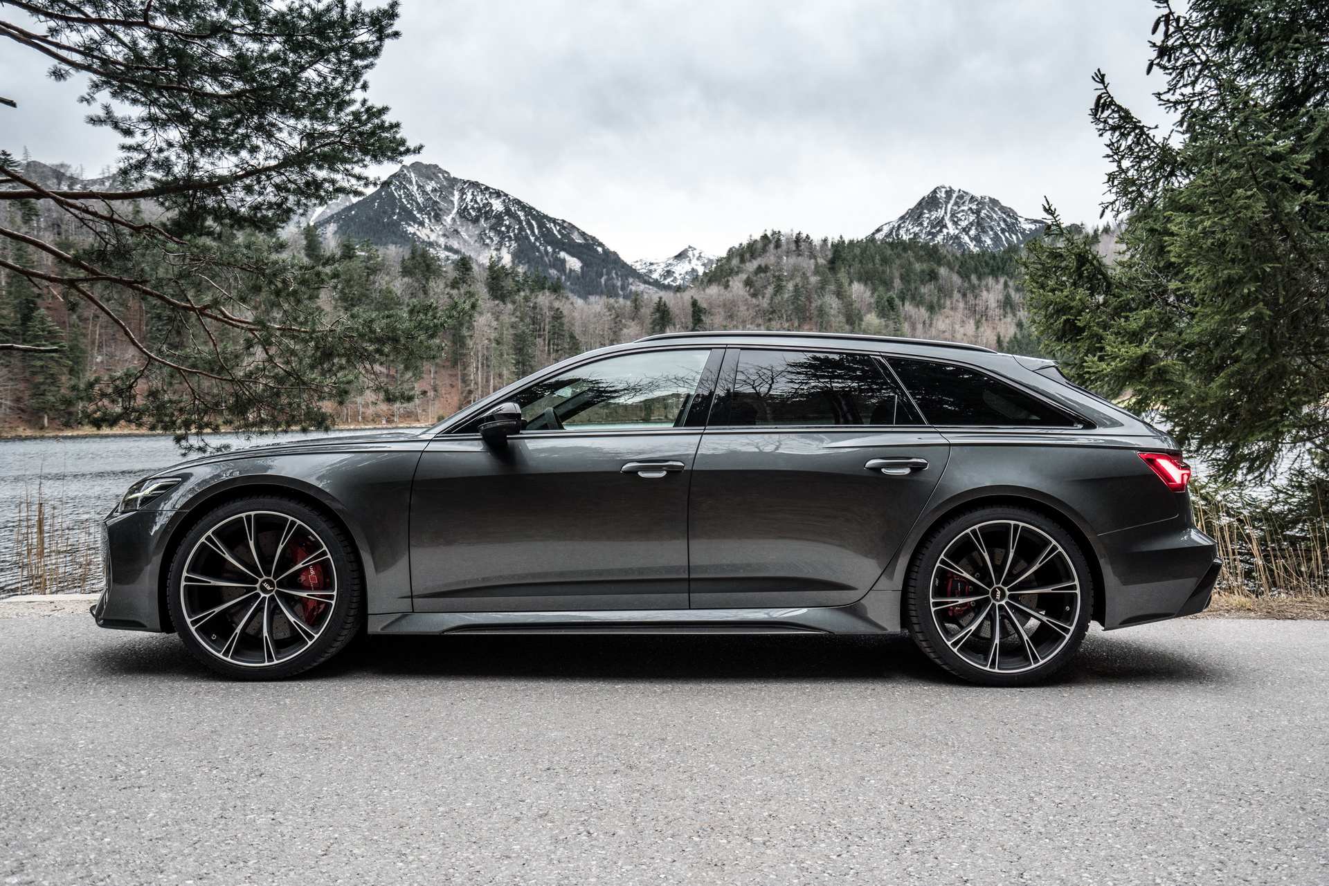 ABT’s 700 PS Audi RS Q8 Takes Stand Against The Lamborghini Urus