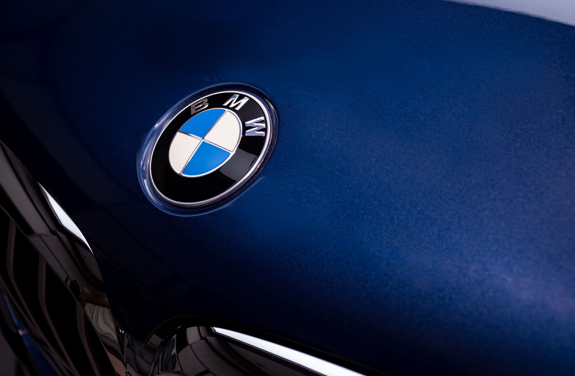 Phytonic Blue BMW X5 xDrive40i M Sport Shows Off AC Schnitzer Bits