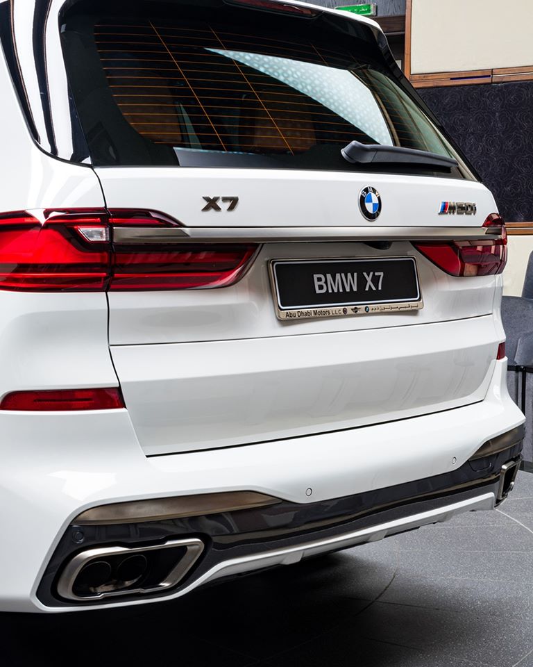Alpine White BMW X7 M50i Showcased With Tartufo Interior