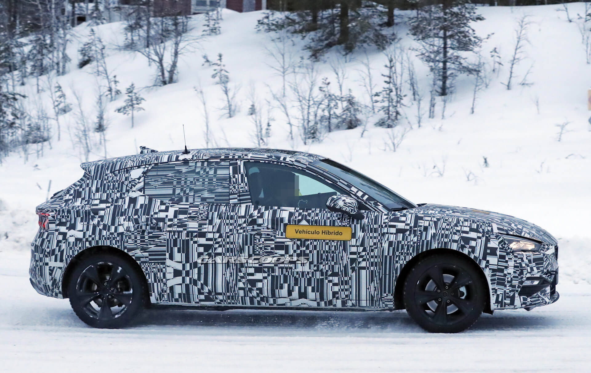 New Seat Leon Spied In Plug-in Hybrid Guise, Could Get 201 HP