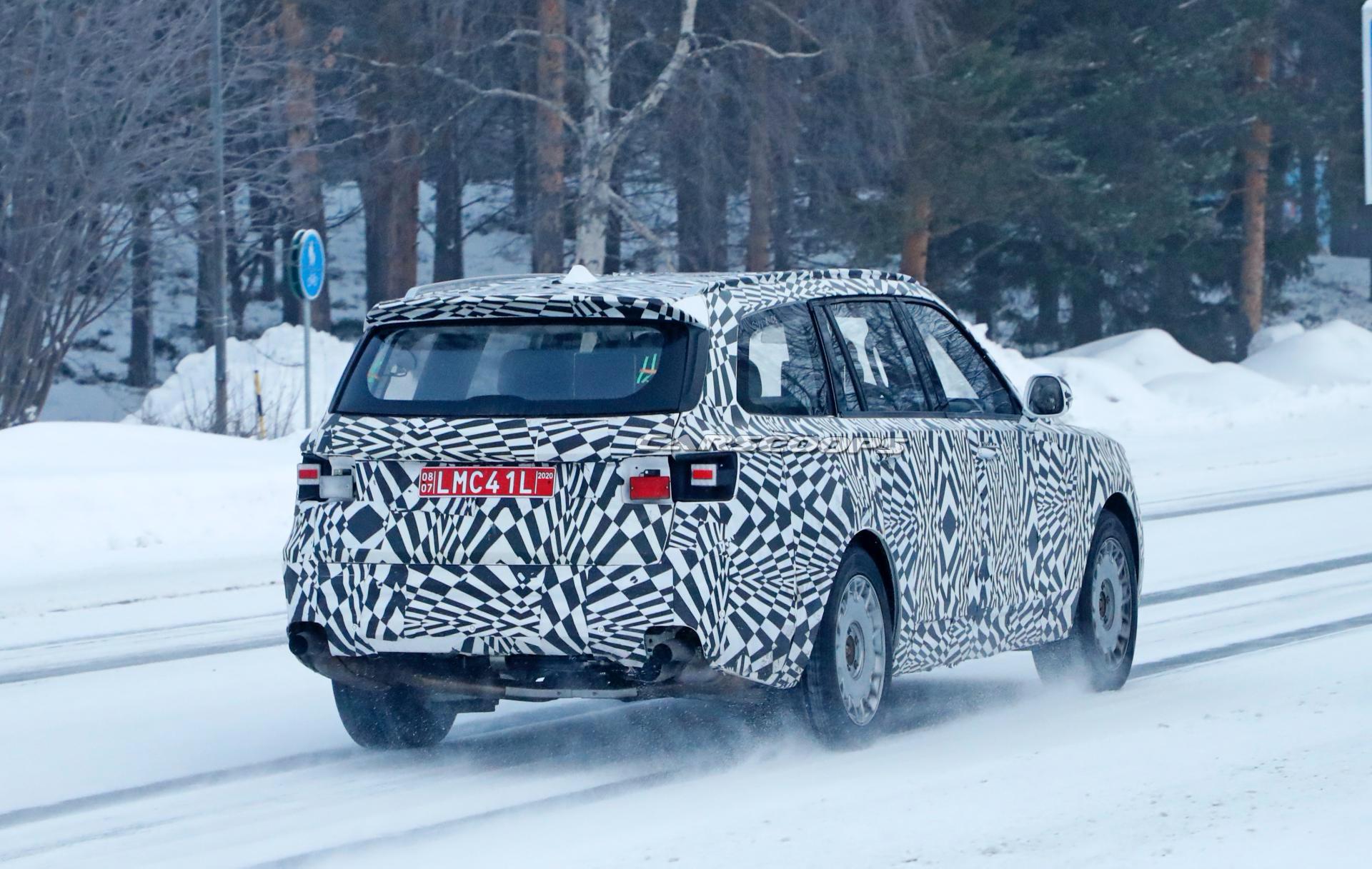 2022 Aurus Komendant, Russia’s Rolls-Royce Cullinan SUV Wannabe, Makes Dynamic Debut