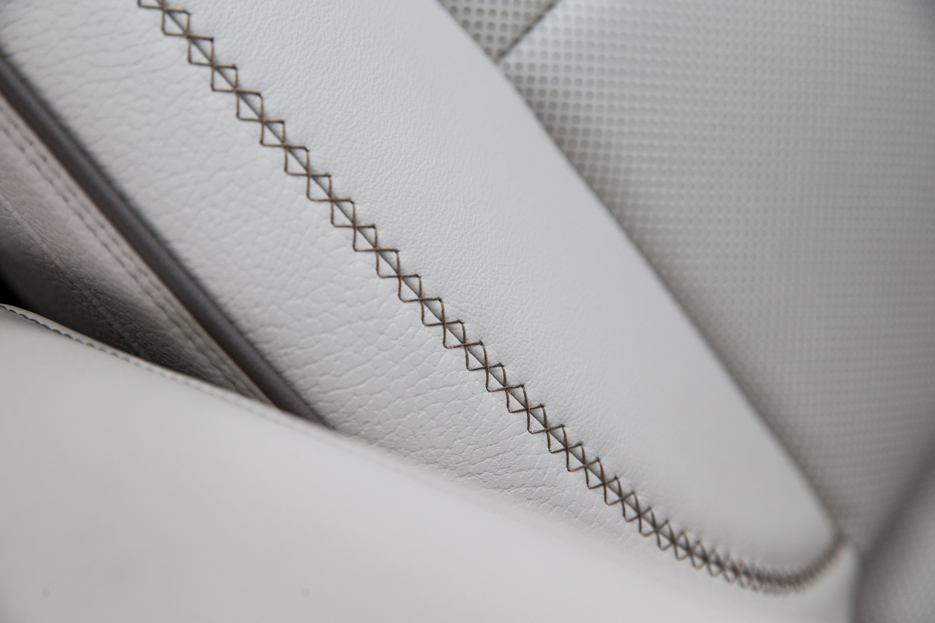 2021 GMC Yukon Is All-New From The Ground Up, Gains Rugged AT4 Variant