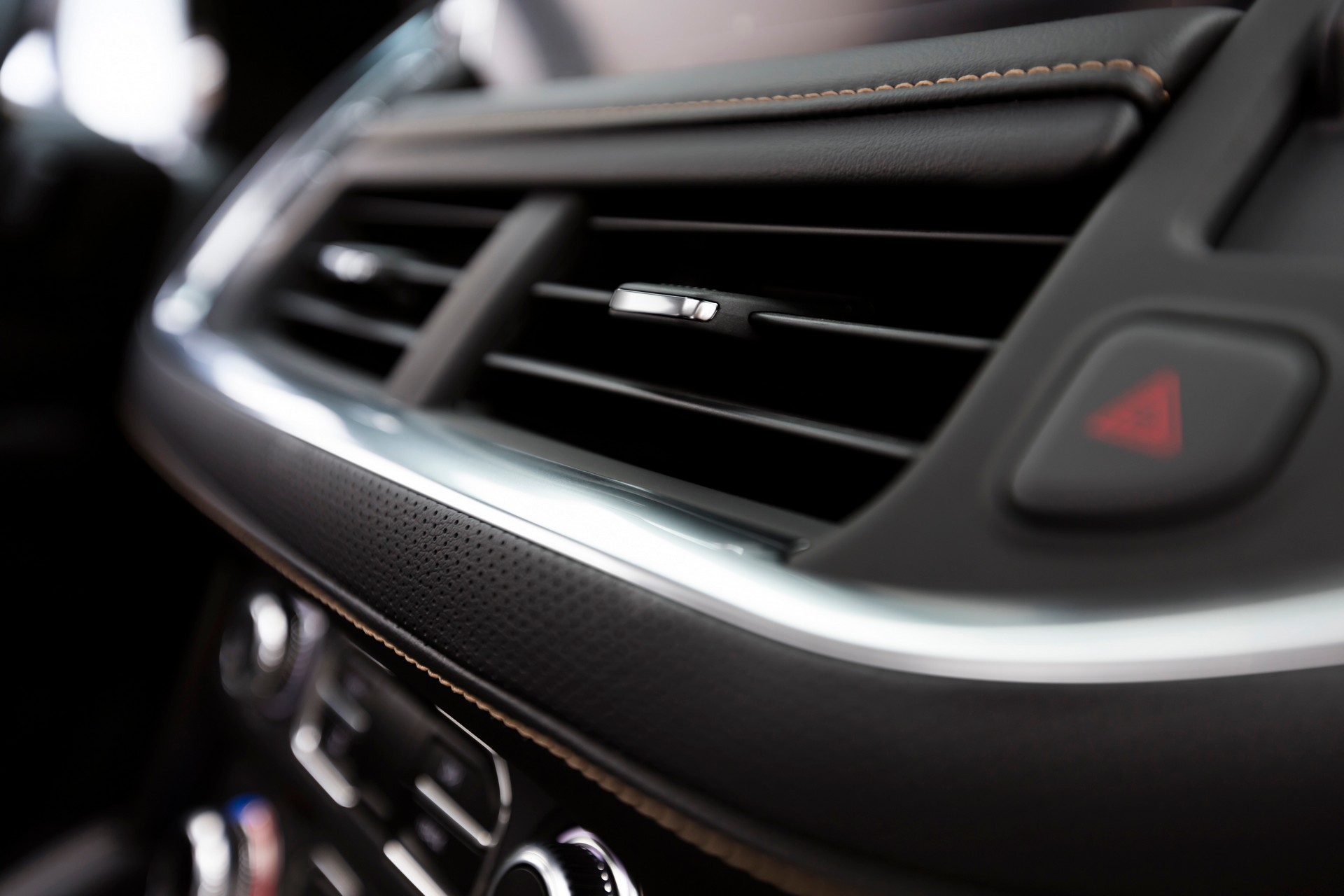 2021 GMC Yukon Is All-New From The Ground Up, Gains Rugged AT4 Variant